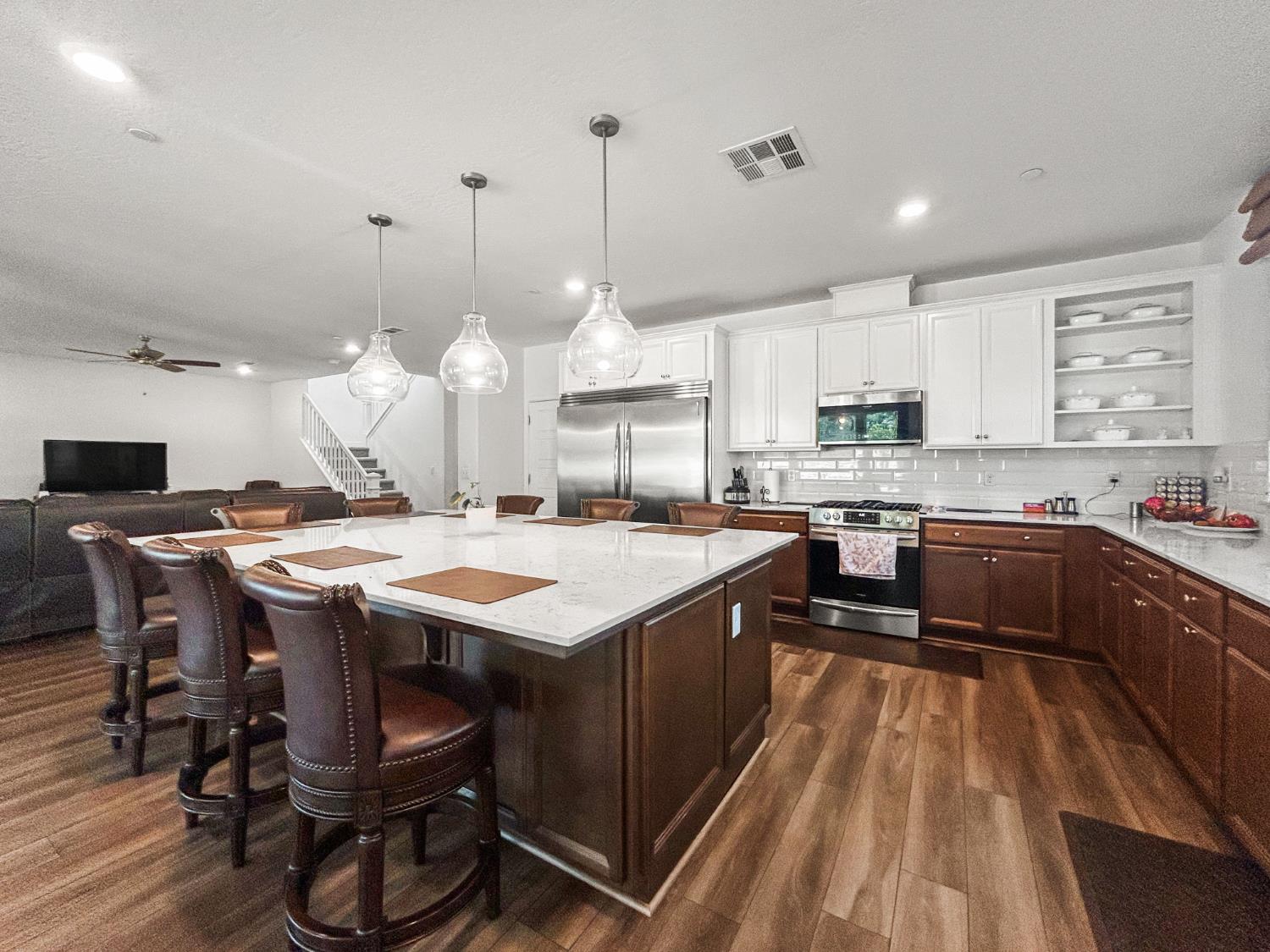 7008 W Whitman Ave, Fresno, CA 93723