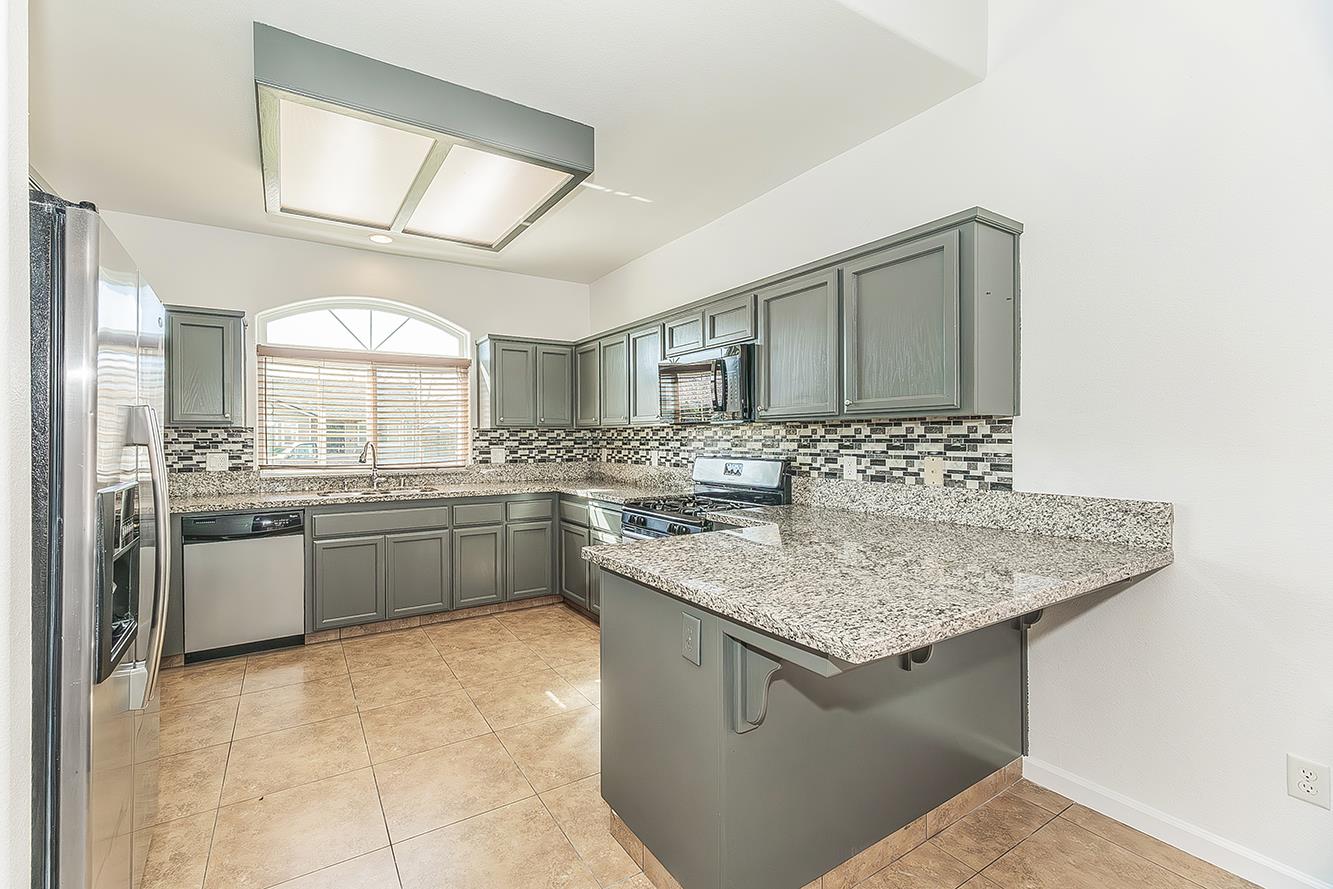 3770 W Princeton Ave, Fresno, CA 93722