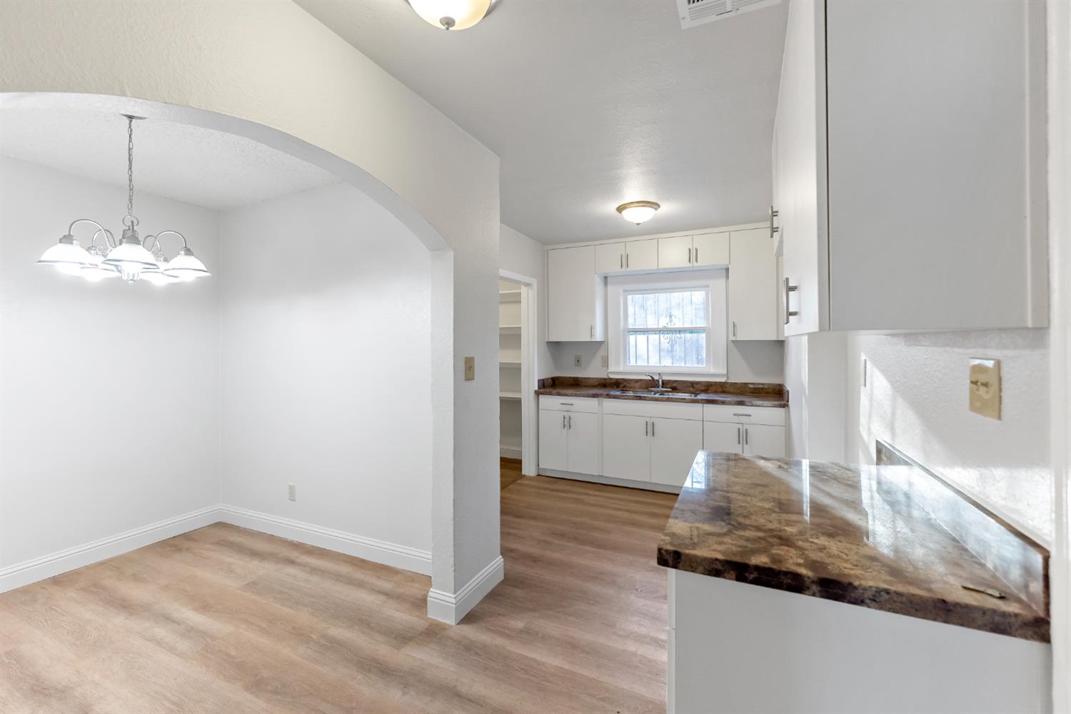 129 W Atchison St, Fresno, CA 93706