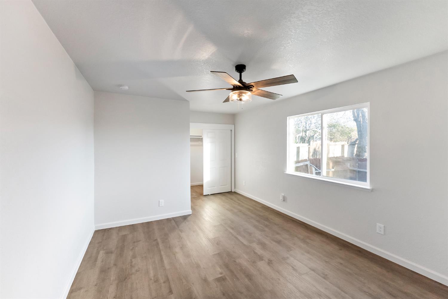 129 W Atchison St, Fresno, CA 93706