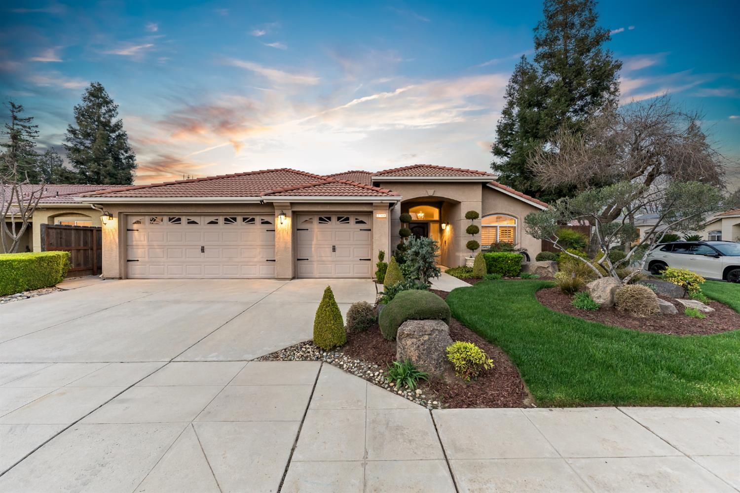 2168 E Powers Ave, Fresno, CA 93720