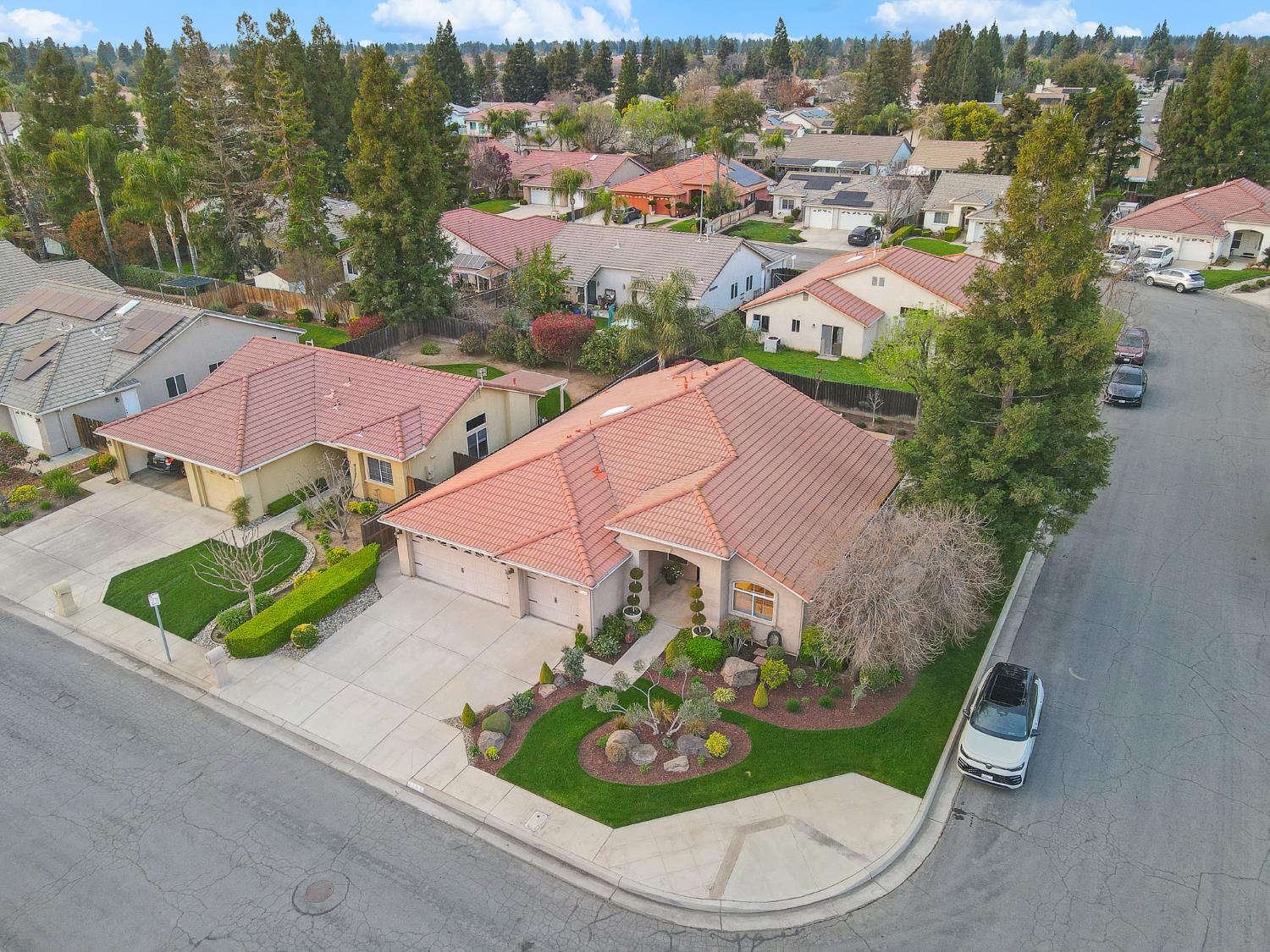 2168 E Powers Ave, Fresno, CA 93720