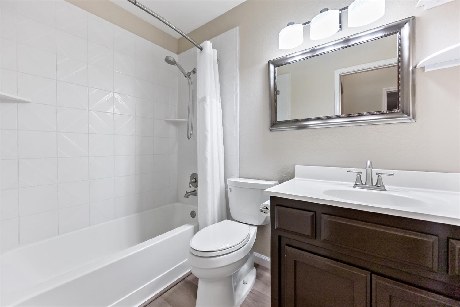 2168 E Powers Ave, Fresno, CA 93720