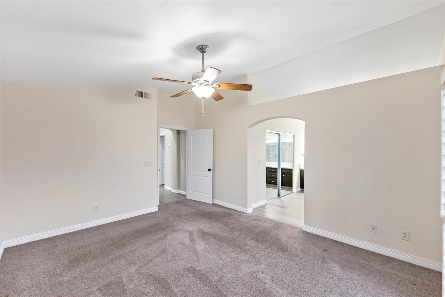 2168 E Powers Ave, Fresno, CA 93720