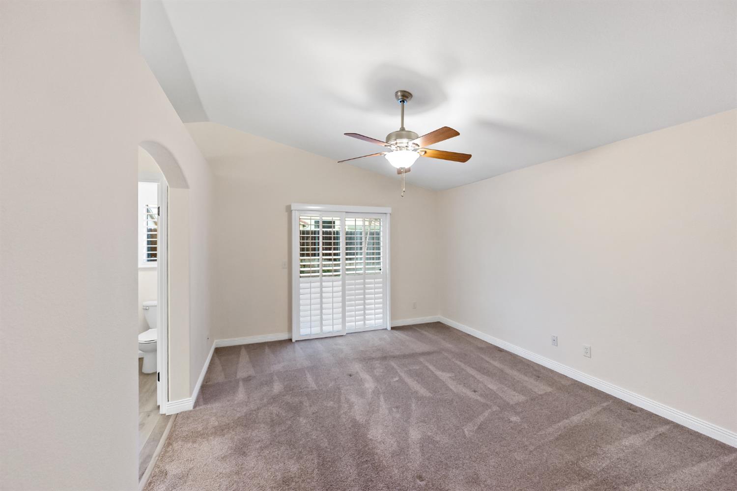 2168 E Powers Ave, Fresno, CA 93720