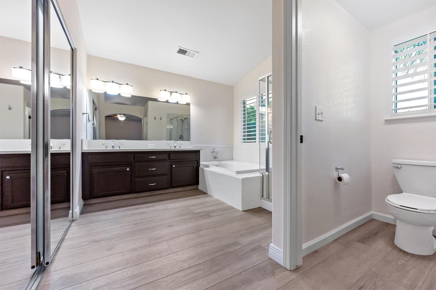 2168 E Powers Ave, Fresno, CA 93720