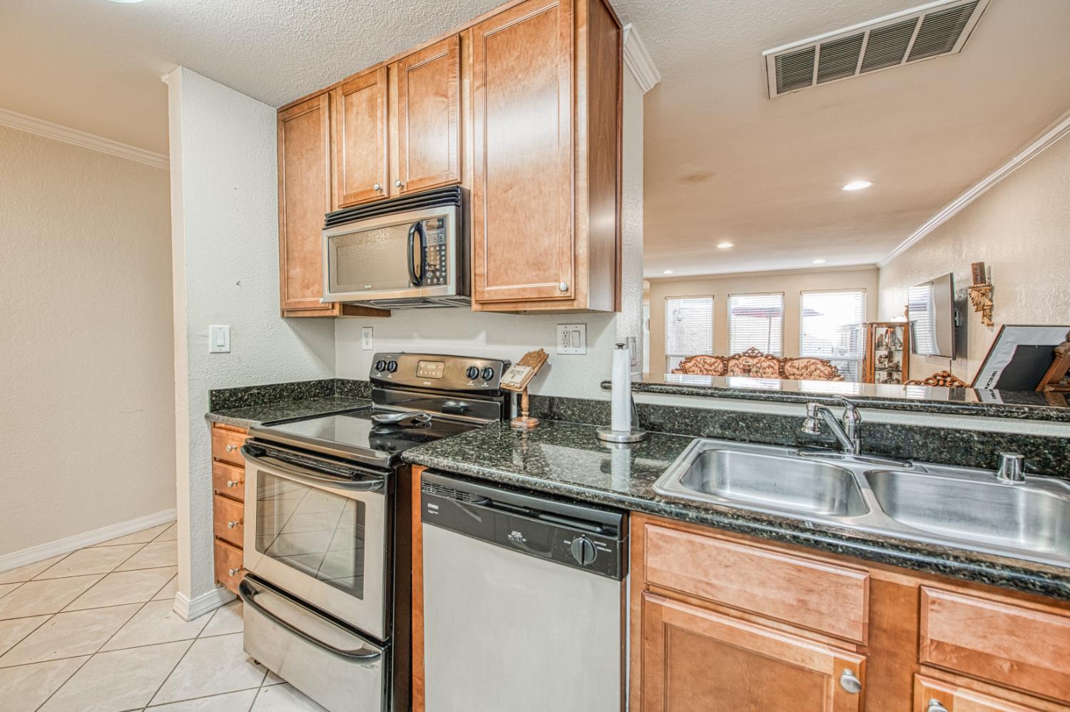 7178 Fruit Ave #129, Fresno, CA 93711