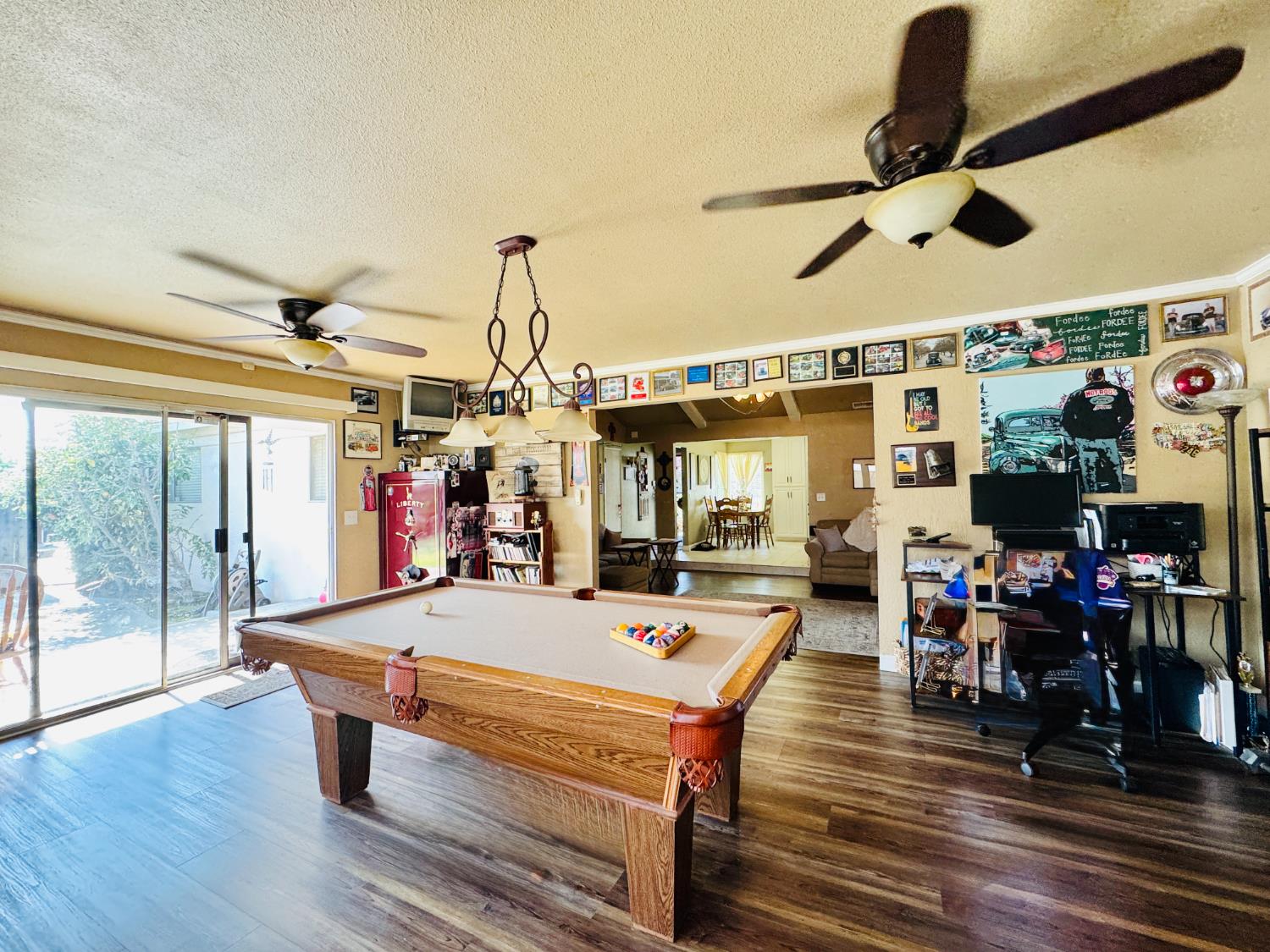 1555 Pico Ave, Clovis, CA 93611