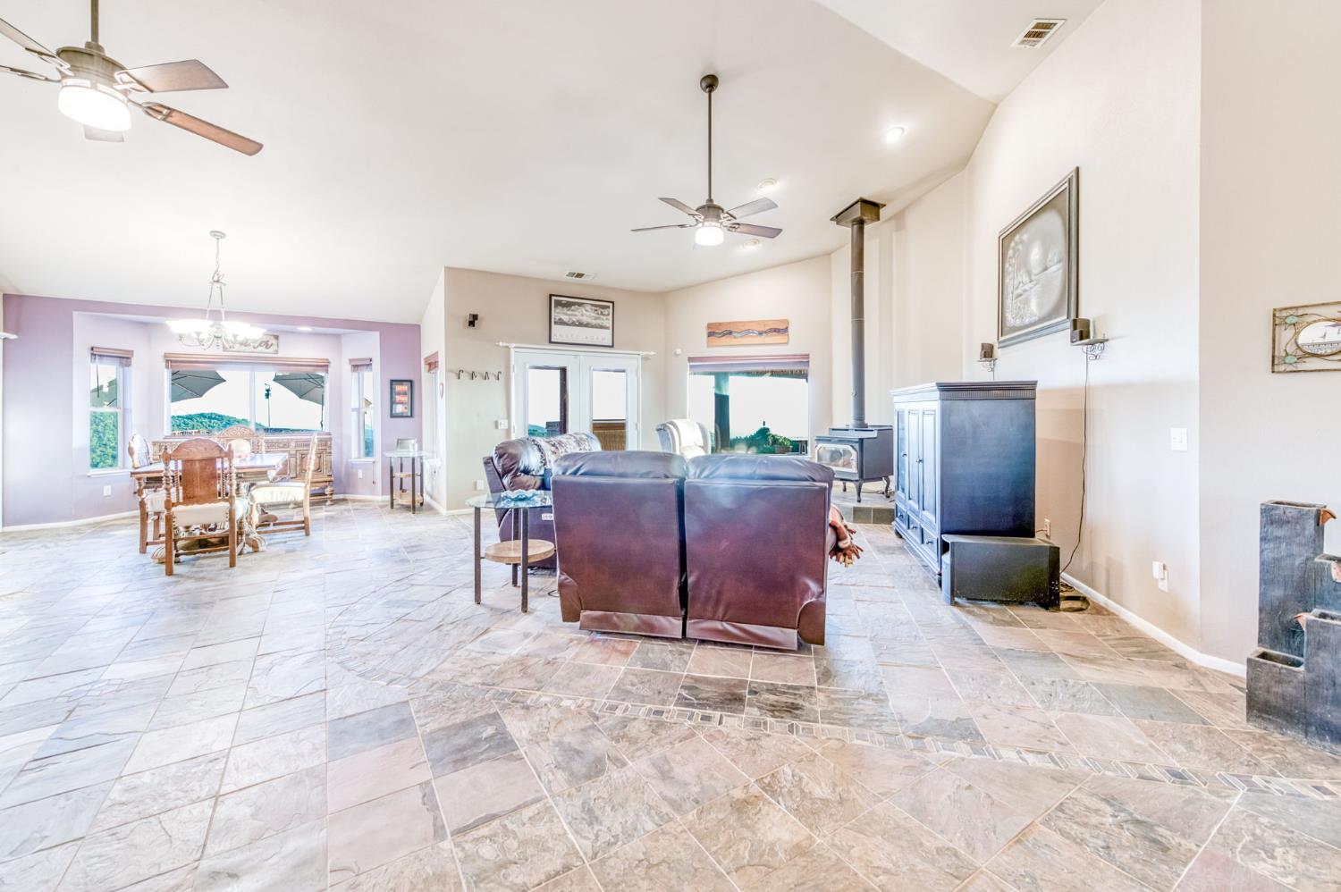 50806 Bramble Ln, Yokuts Valley, CA 93675