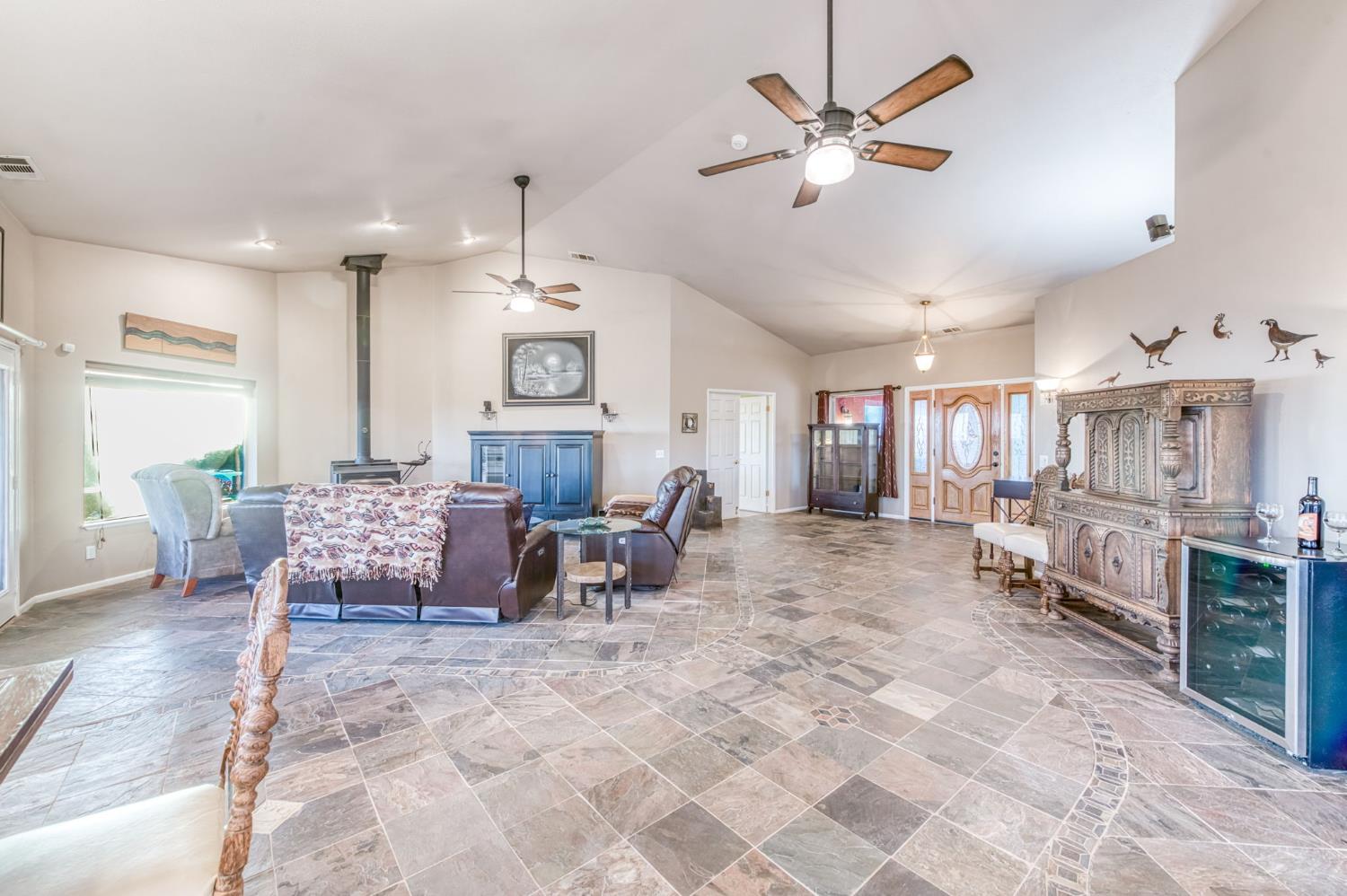 50806 Bramble Ln, Yokuts Valley, CA 93675