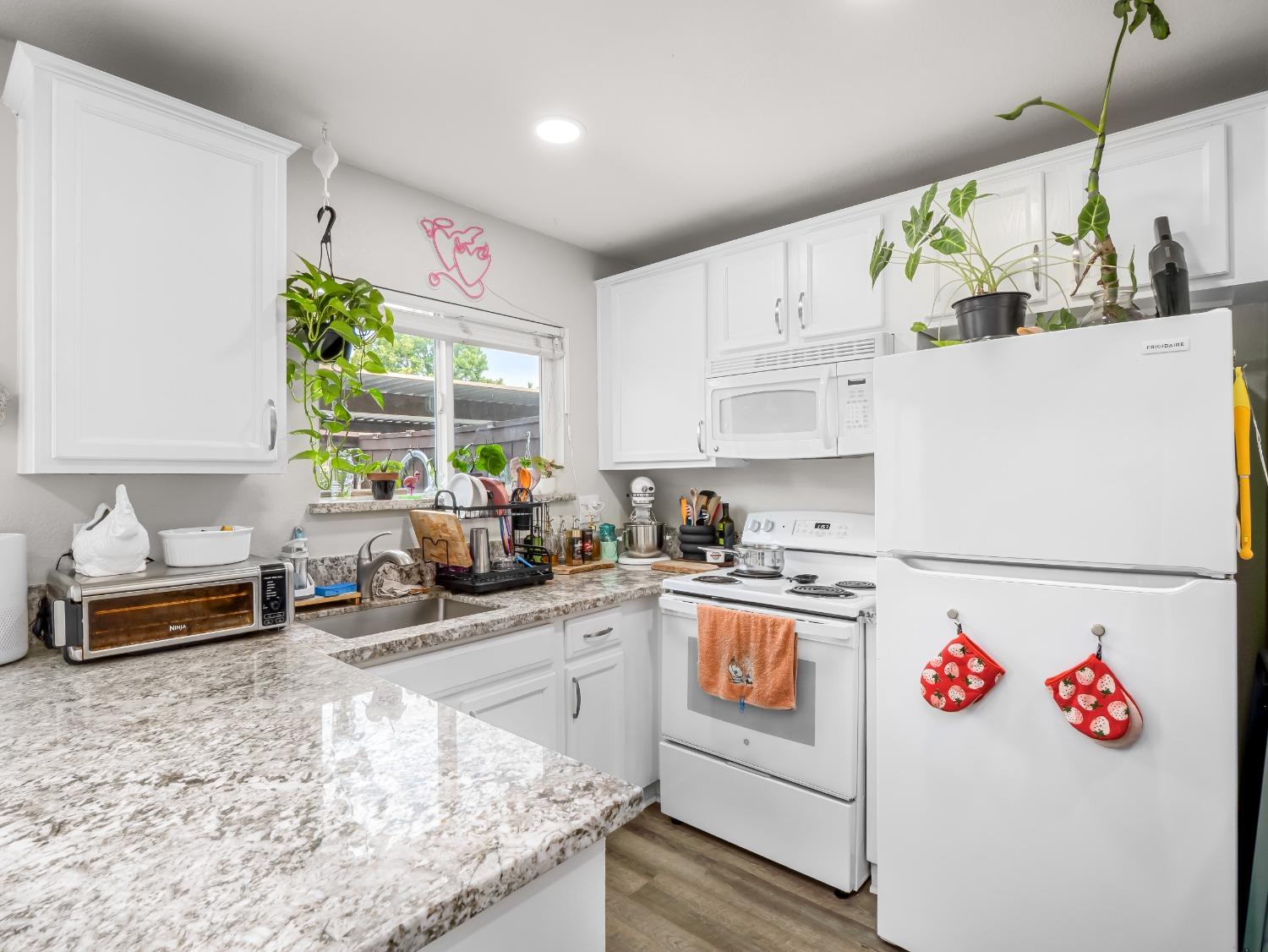 1745 N Winery Ave #140, Fresno, CA 93703