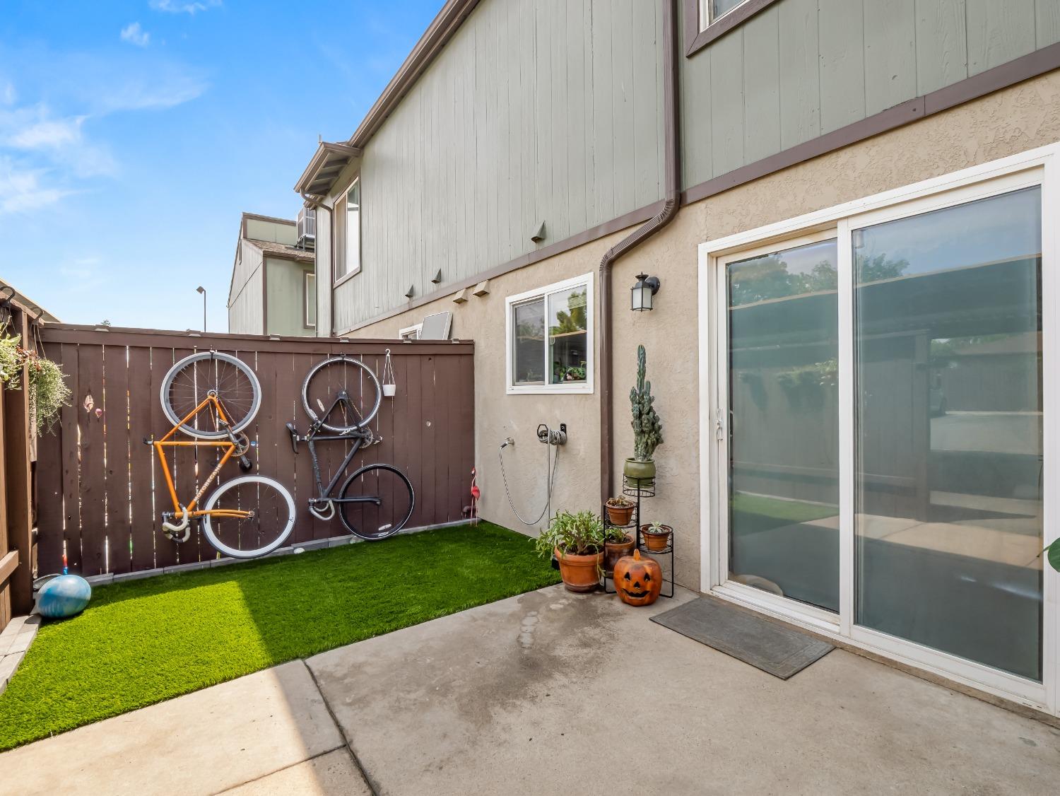 1745 N Winery Ave #140, Fresno, CA 93703