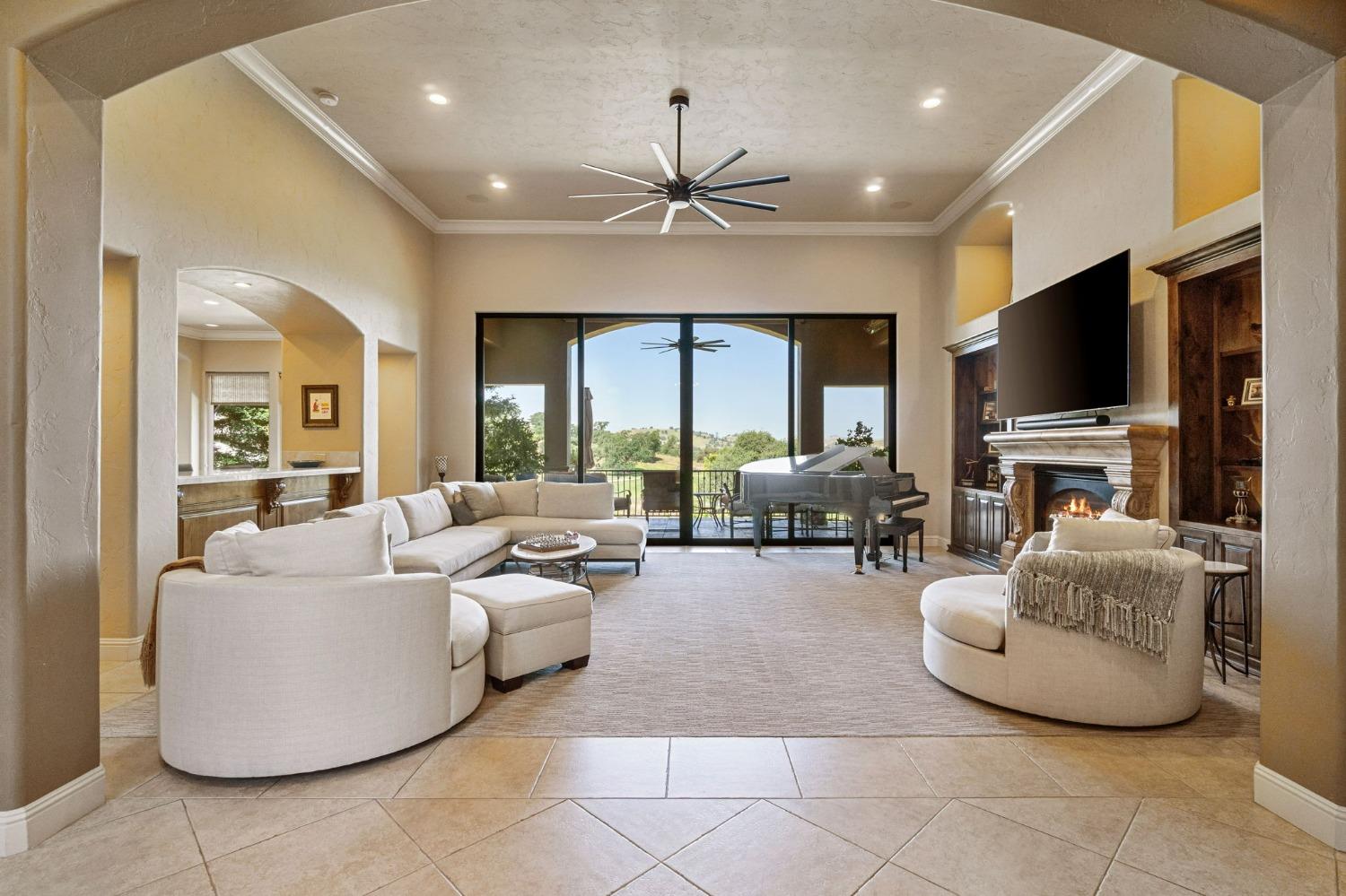 21788 Brighton Crest Dr, Friant, CA 93626