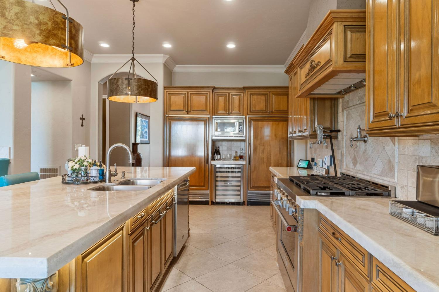 21788 Brighton Crest Dr, Friant, CA 93626