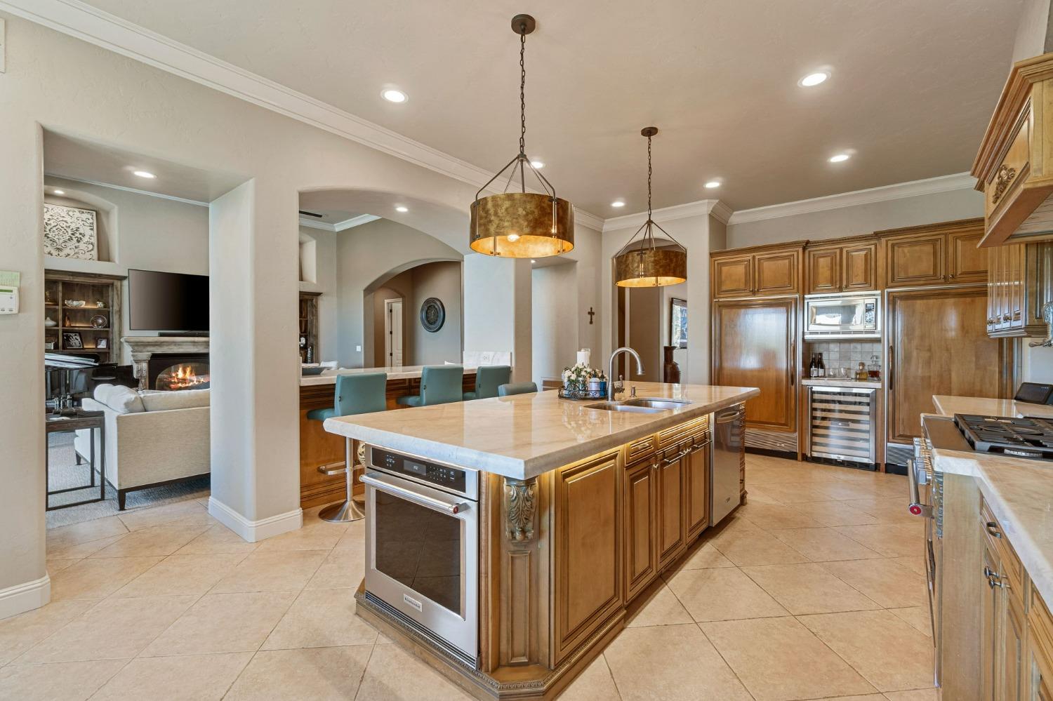 21788 Brighton Crest Dr, Friant, CA 93626