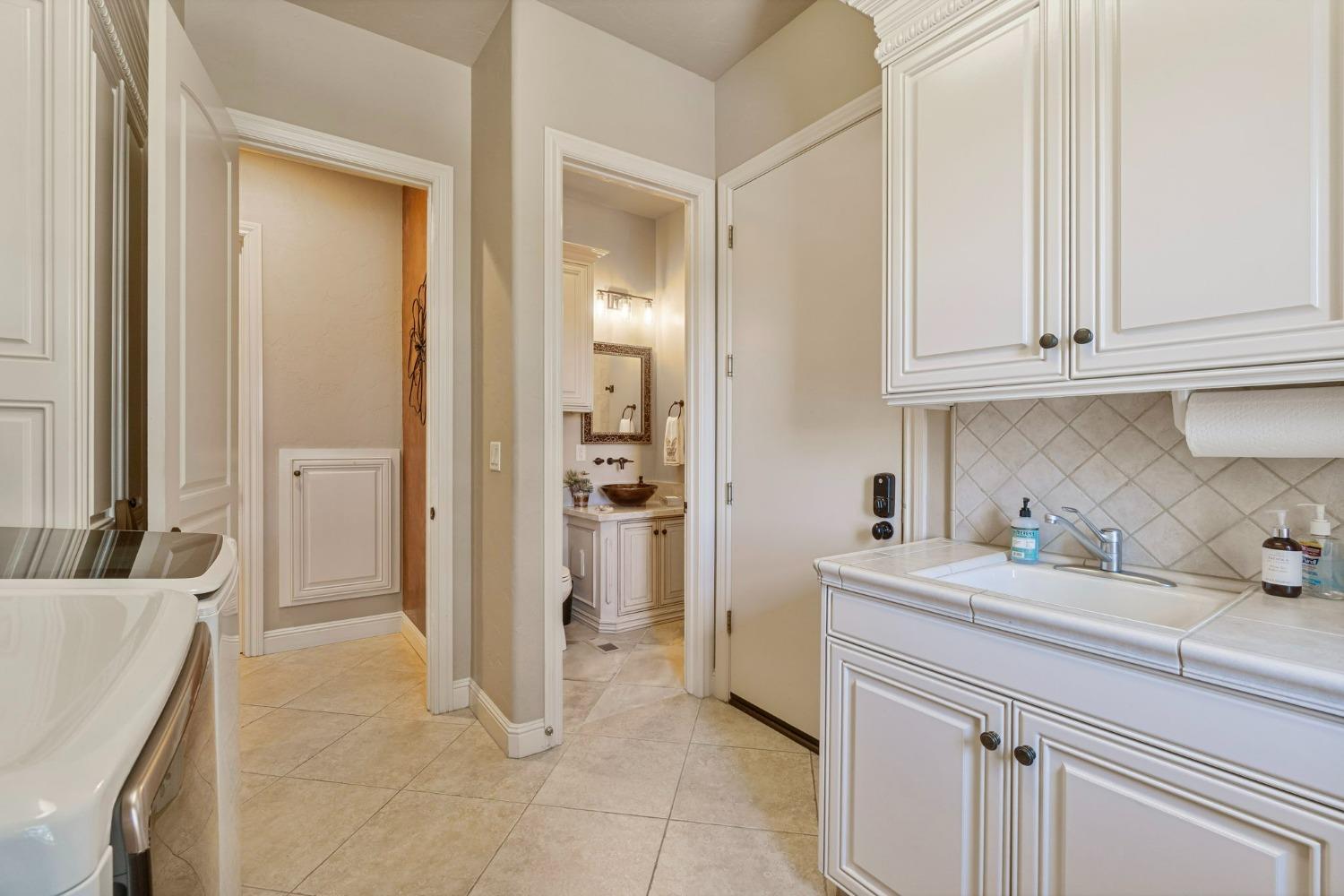 21788 Brighton Crest Dr, Friant, CA 93626