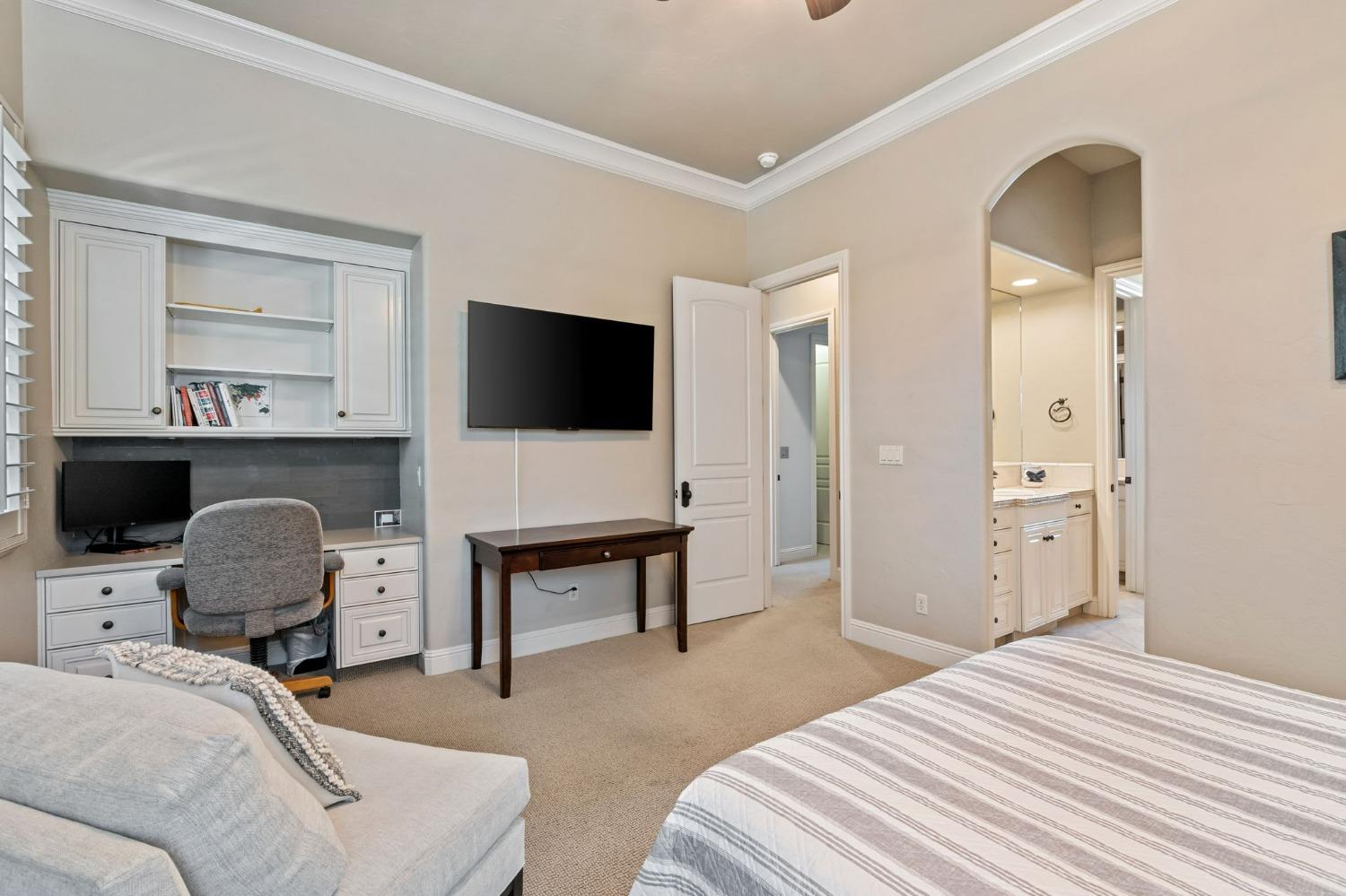 21788 Brighton Crest Dr, Friant, CA 93626