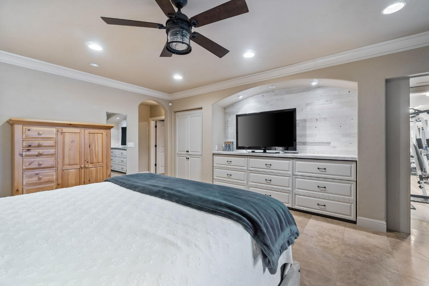 21788 Brighton Crest Dr, Friant, CA 93626