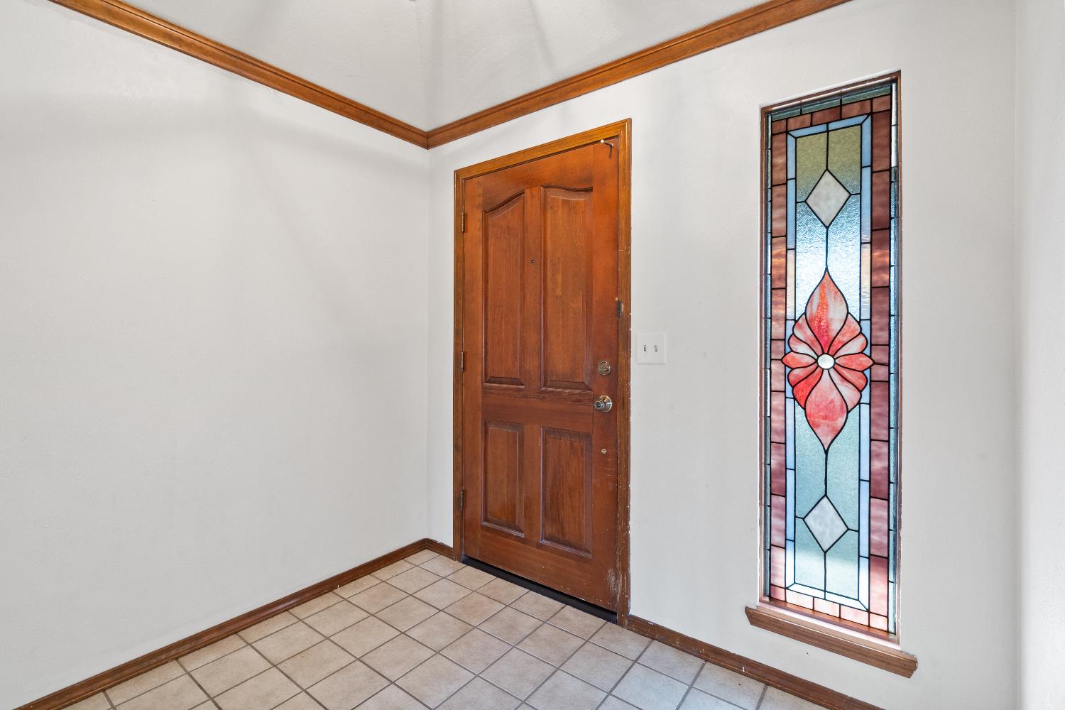 2465 Ash Ct, Hanford, CA 93230