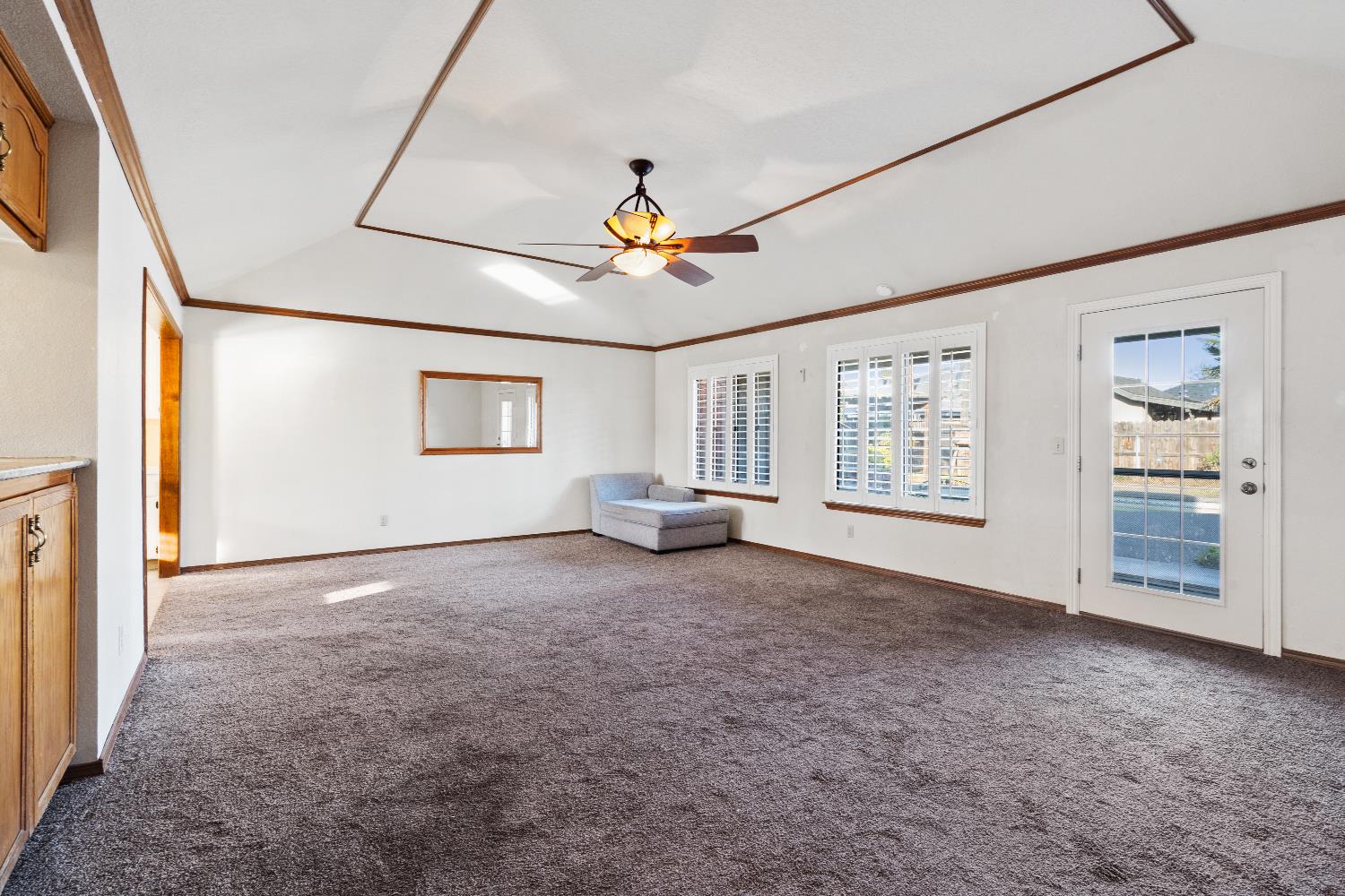 2465 Ash Ct, Hanford, CA 93230