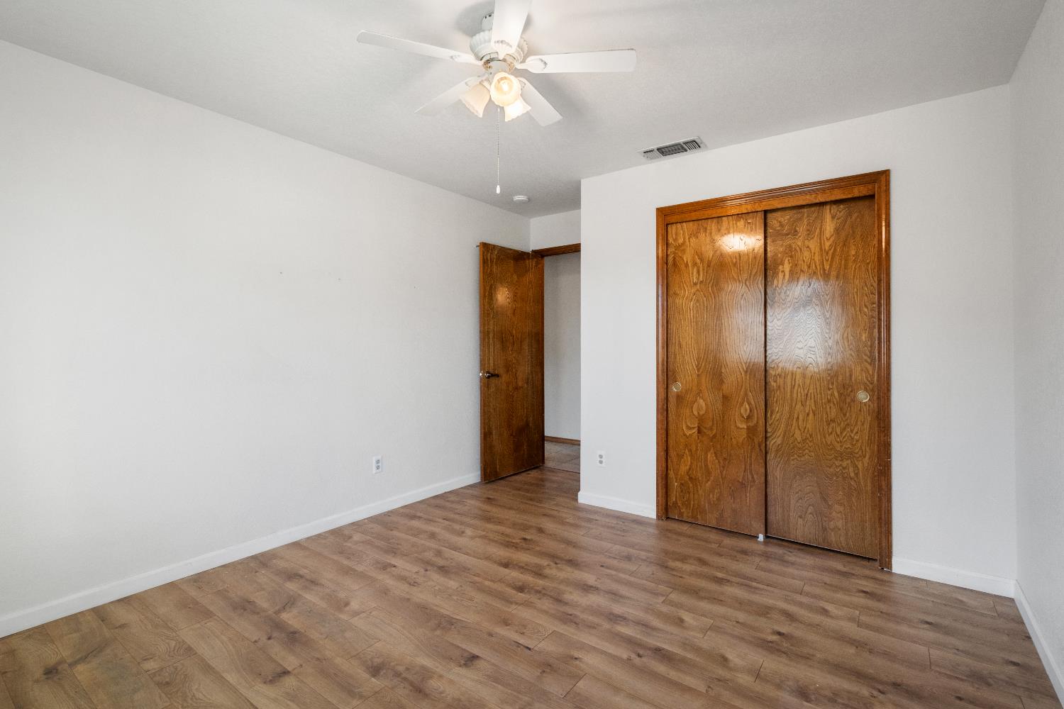 2465 Ash Ct, Hanford, CA 93230