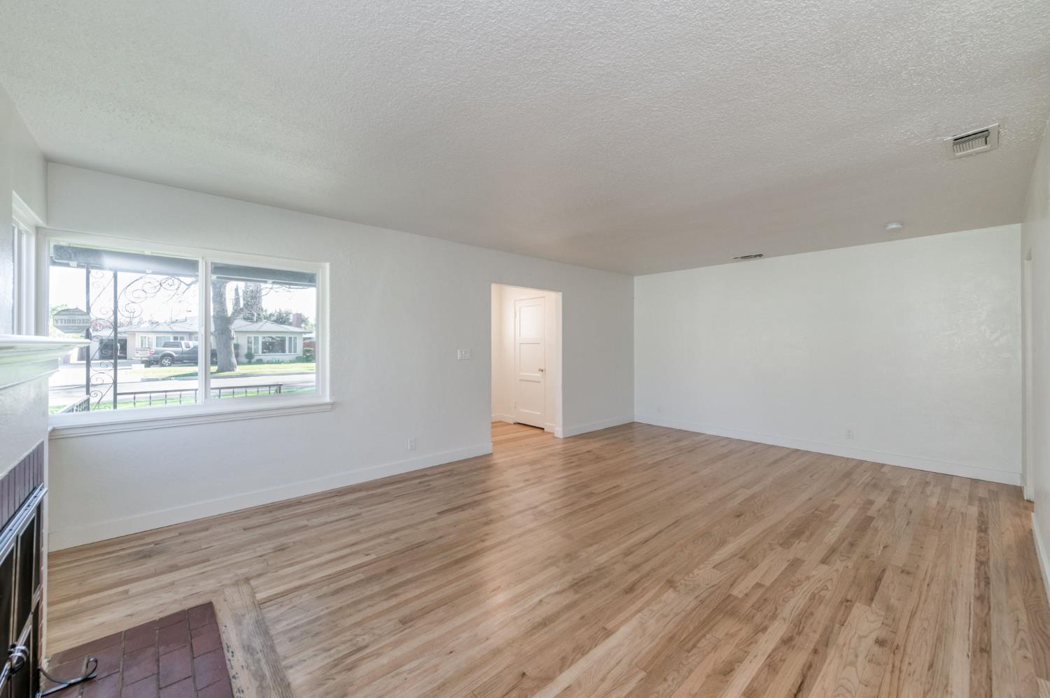 2977 E Harvard, Fresno, CA 93703