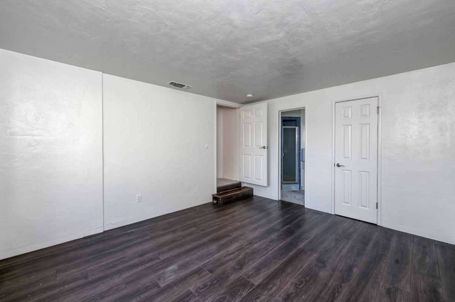 2977 E Harvard, Fresno, CA 93703