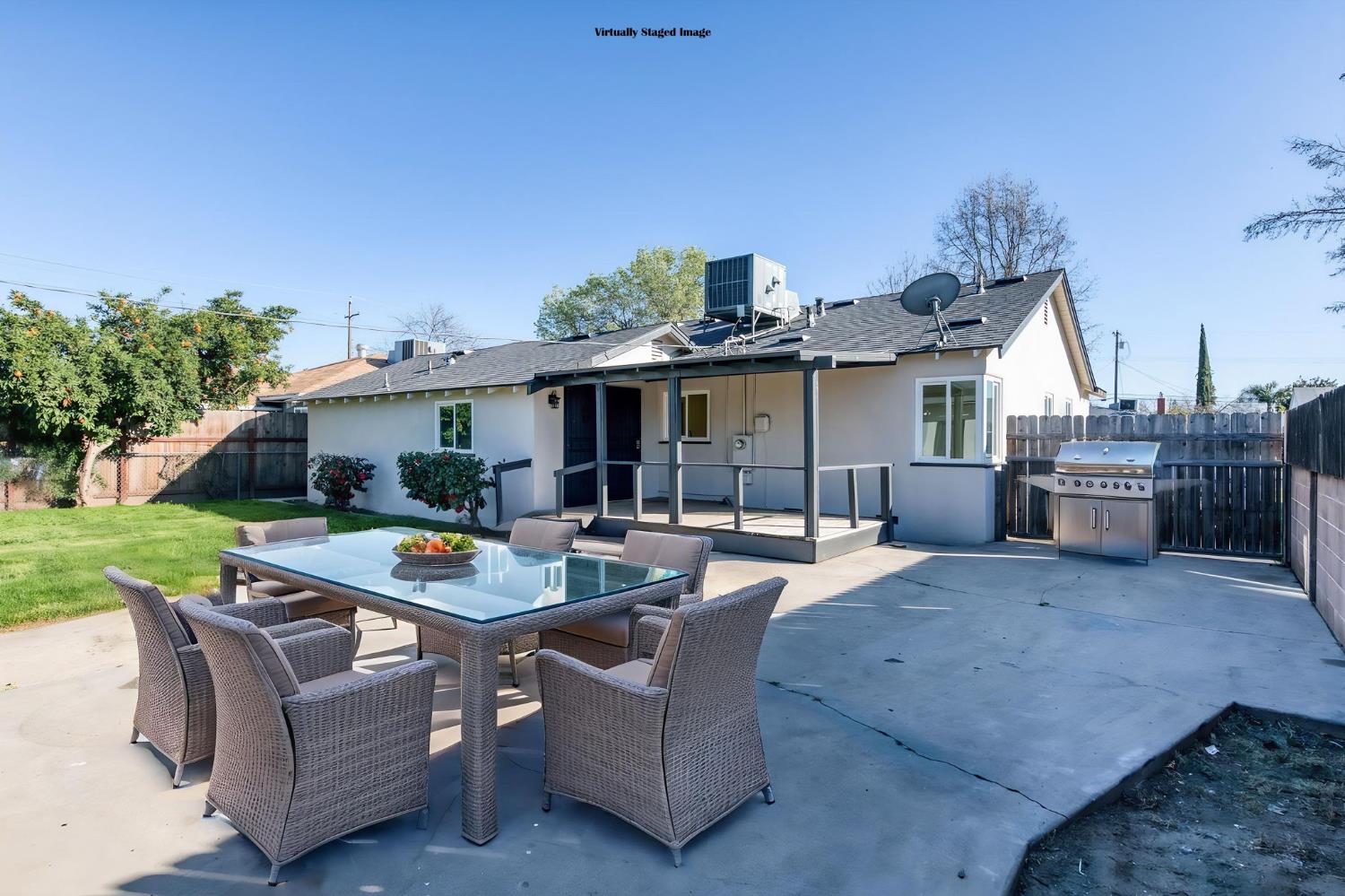 2977 E Harvard, Fresno, CA 93703