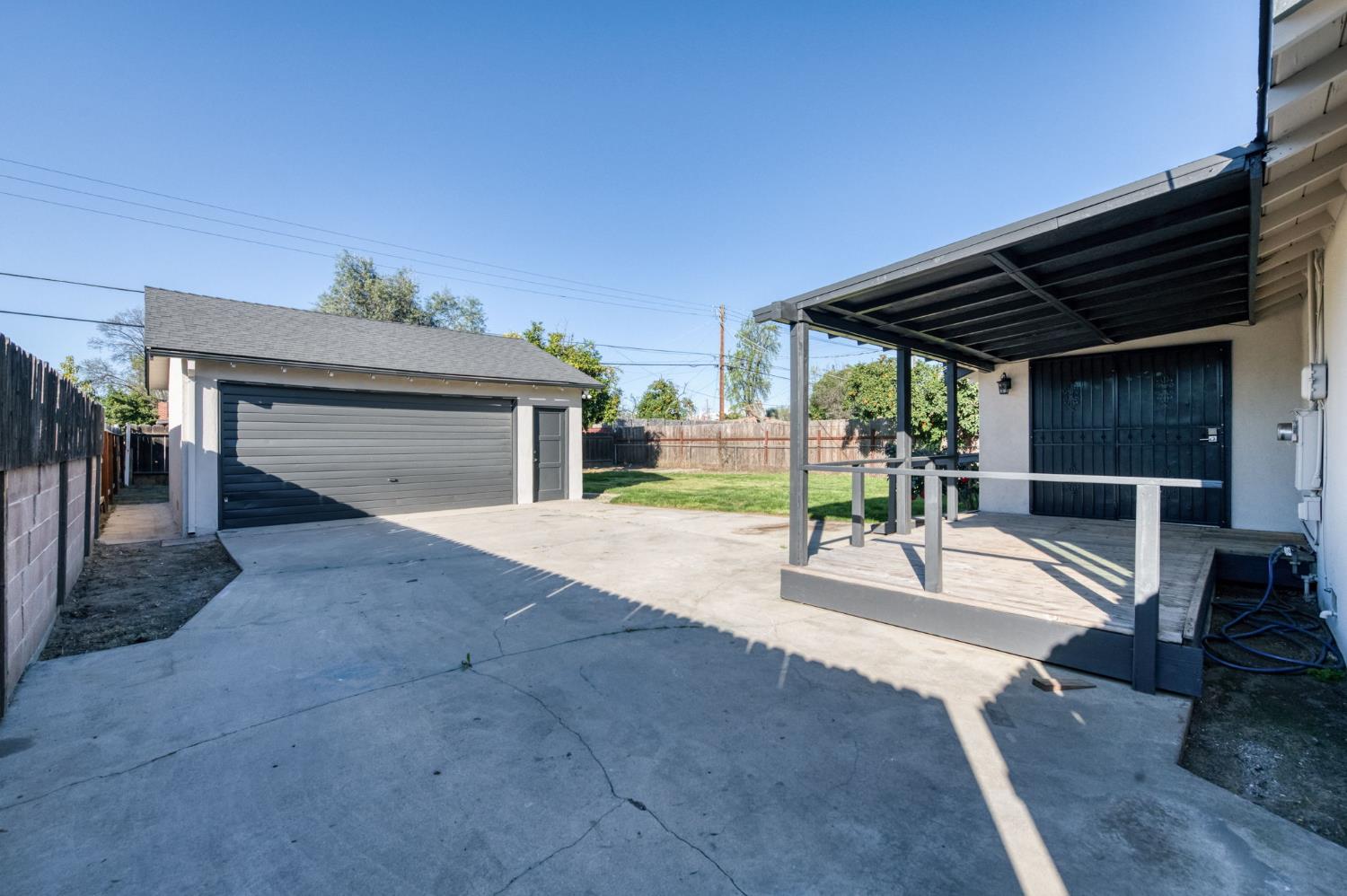 2977 E Harvard, Fresno, CA 93703