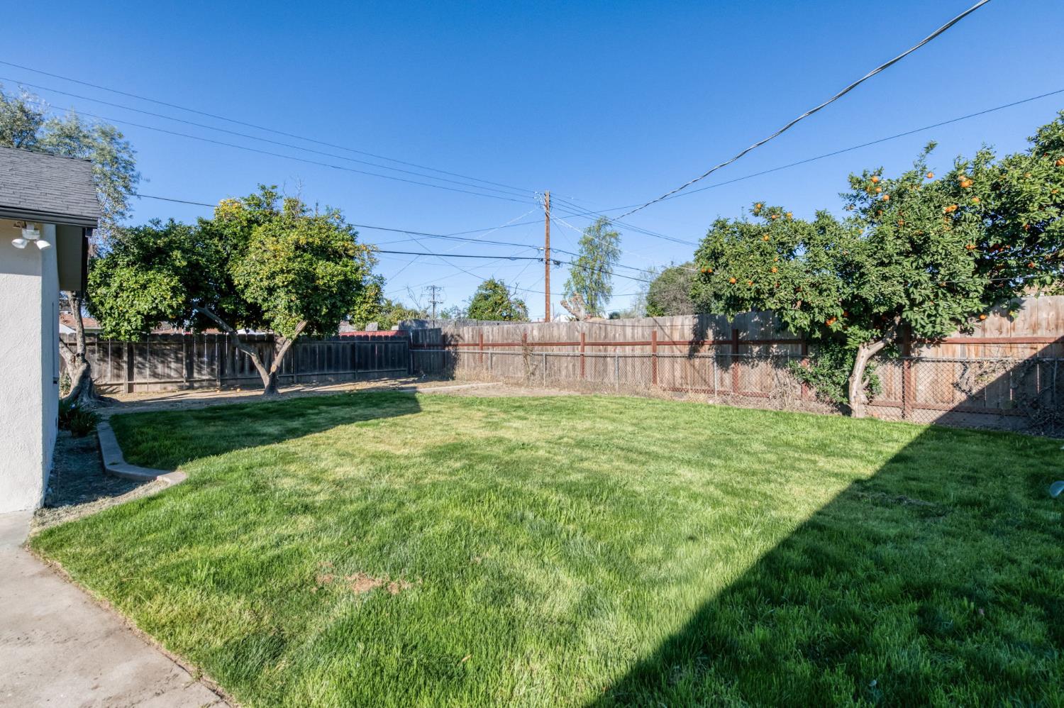2977 E Harvard, Fresno, CA 93703
