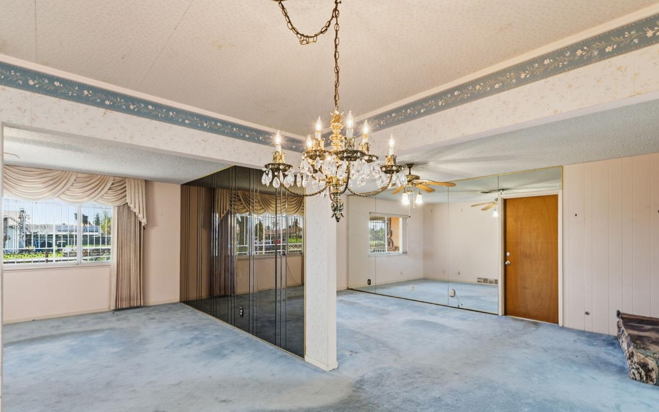 606 N Winery Ave, Fresno, CA 93727