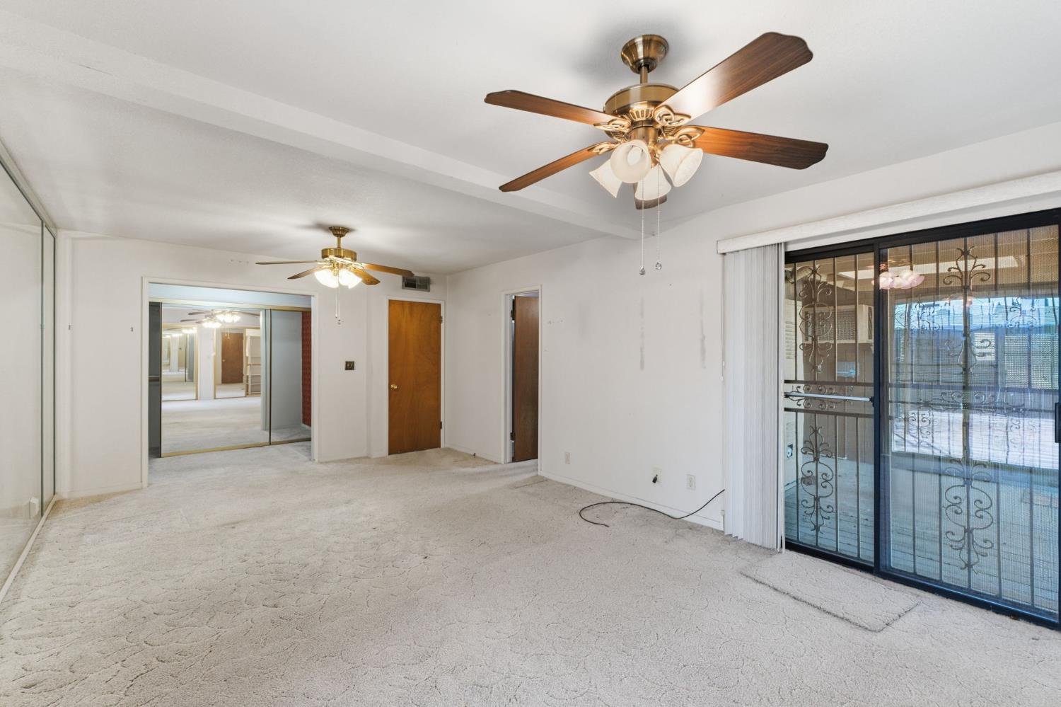 606 N Winery Ave, Fresno, CA 93727