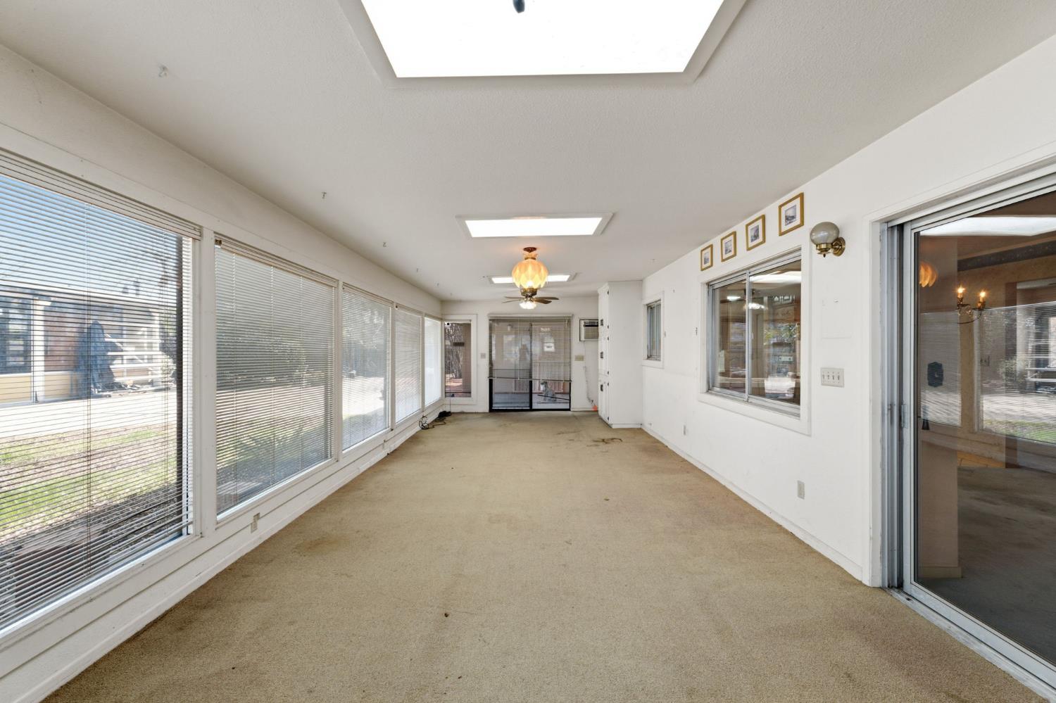 606 N Winery Ave, Fresno, CA 93727