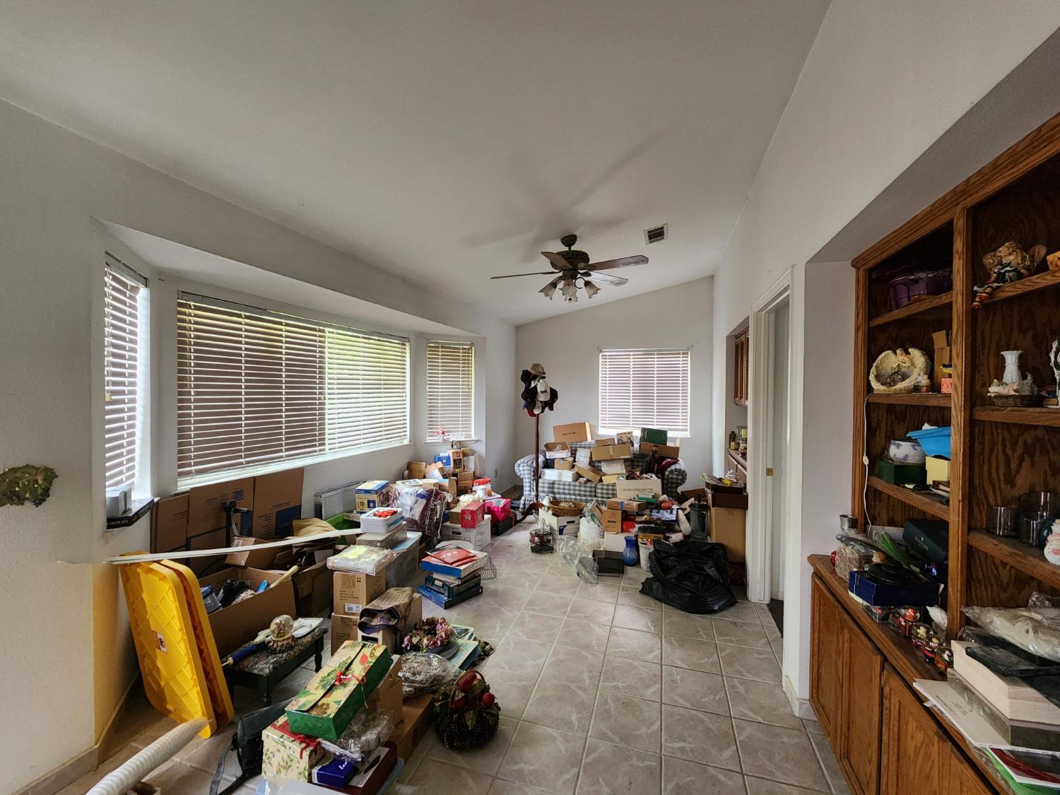 991 Baylor Ct, Madera, CA 93637