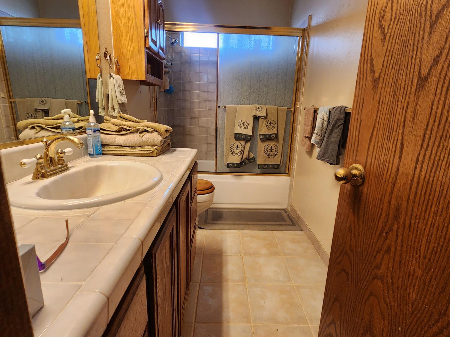 991 Baylor Ct, Madera, CA 93637