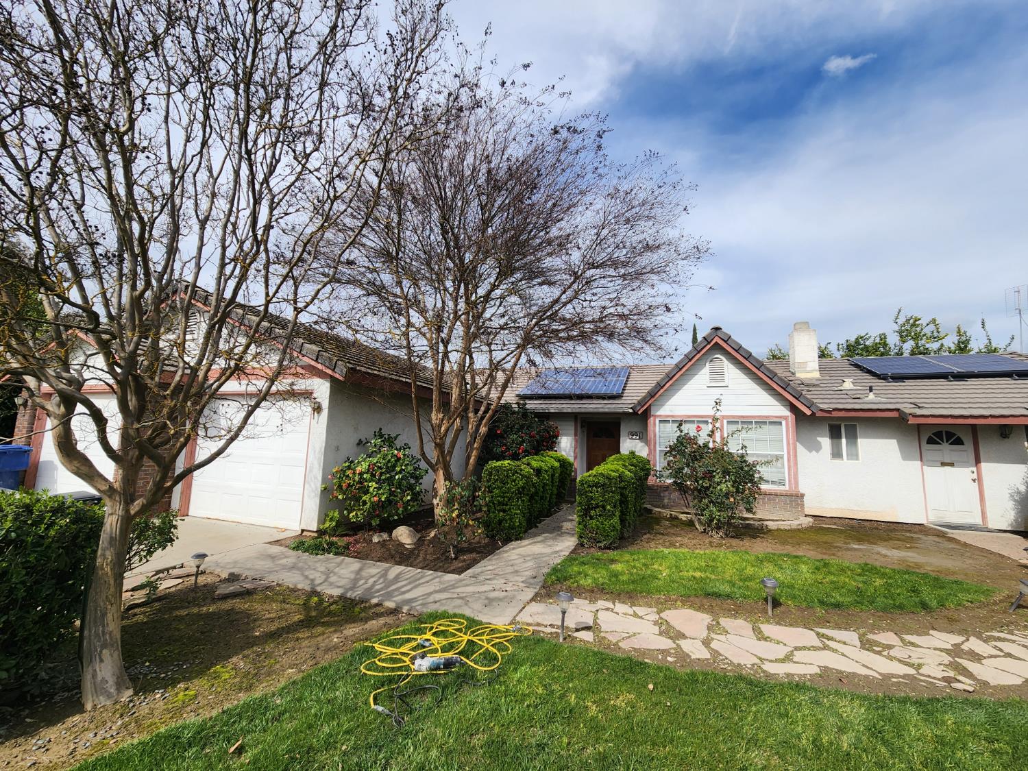 991 Baylor Ct, Madera, CA 93637