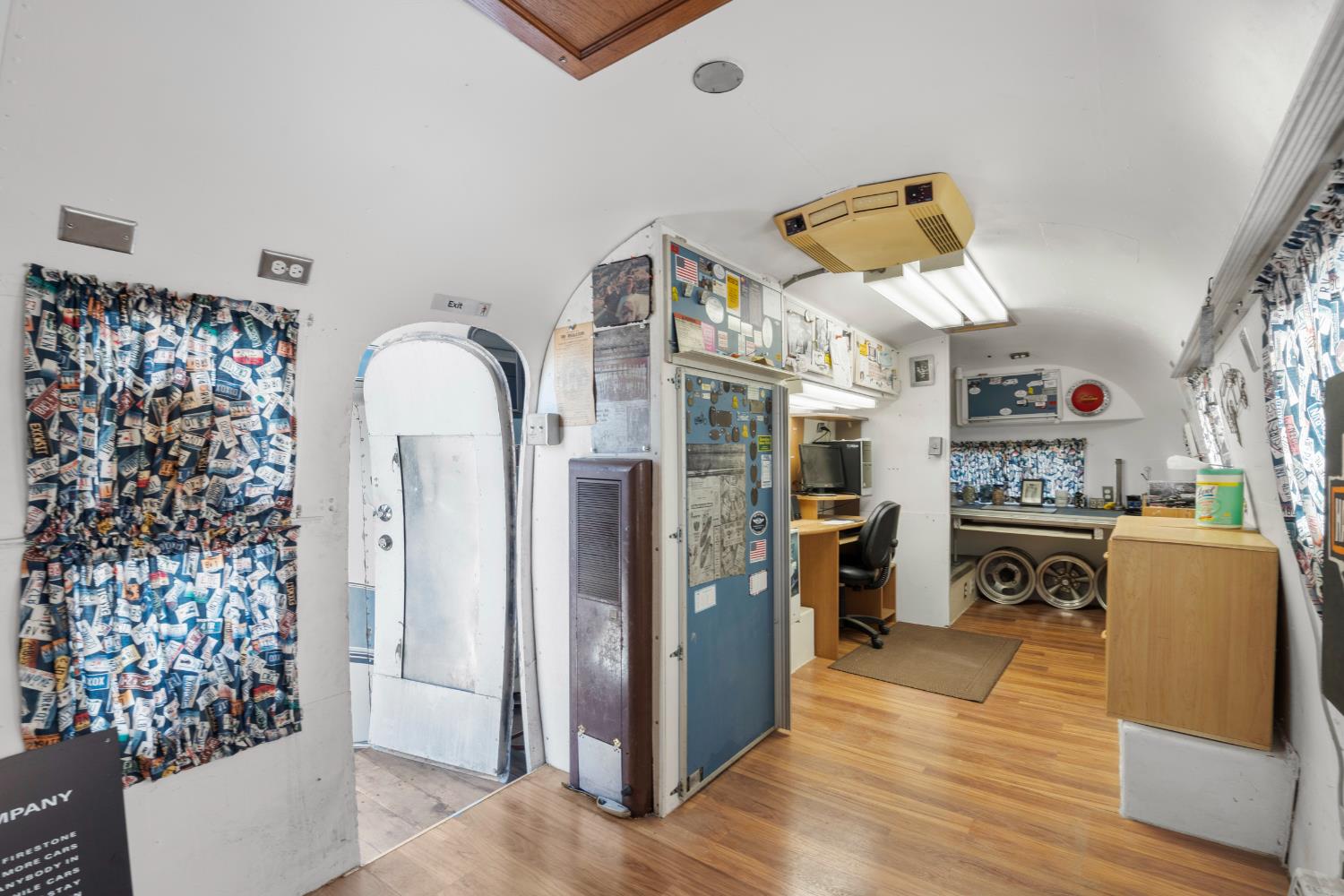 1015 E Paradise Ave, Visalia, CA 93592