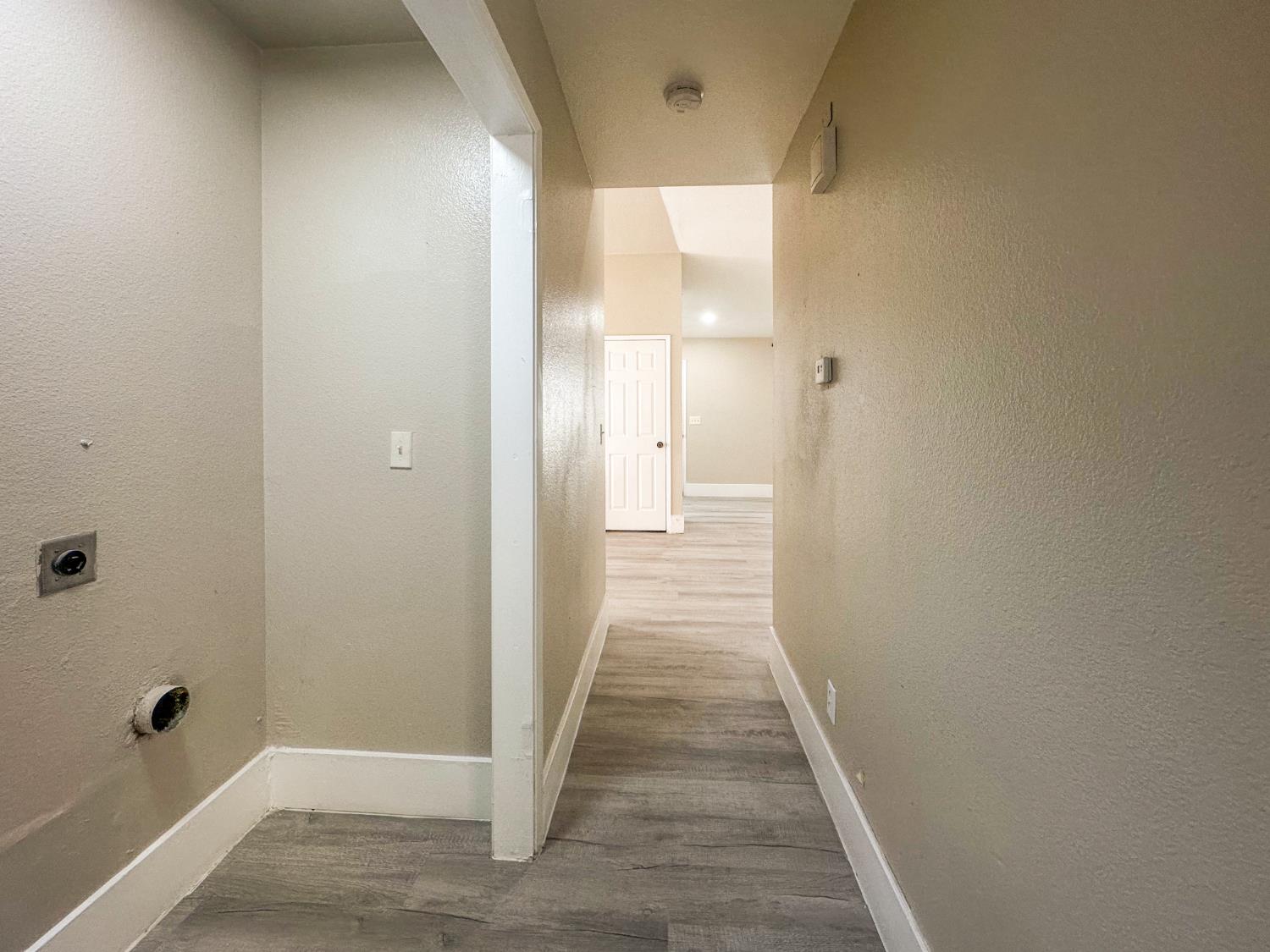 5691 W Santa Ana Ave, Fresno, CA 93722