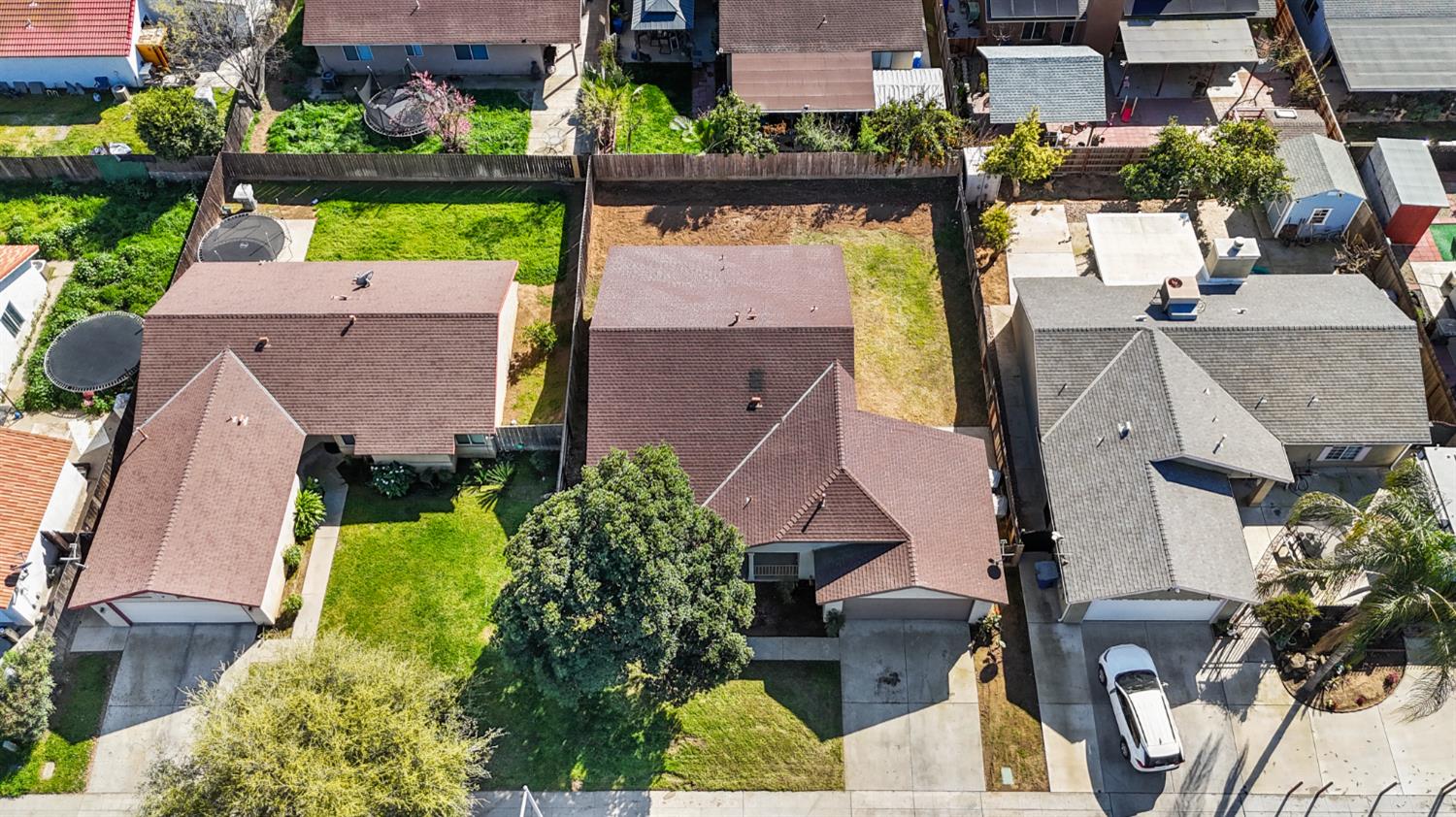 5691 W Santa Ana Ave, Fresno, CA 93722