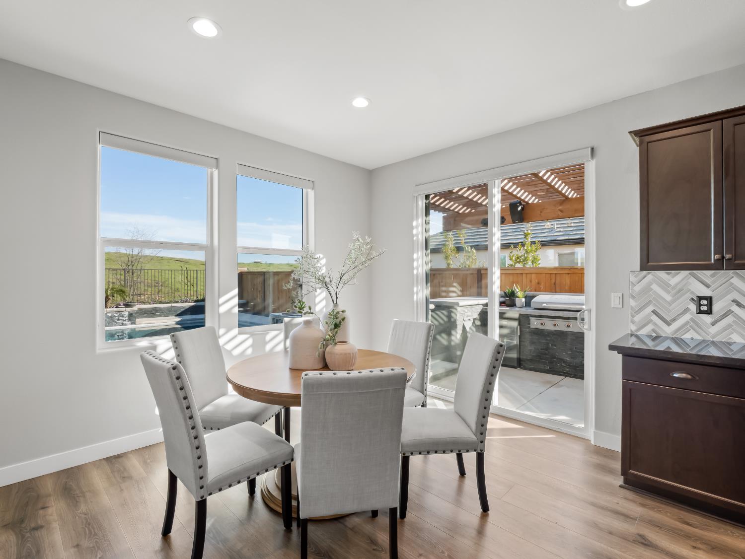 4483 Crown Bluffs Dr, Madera, CA 93636