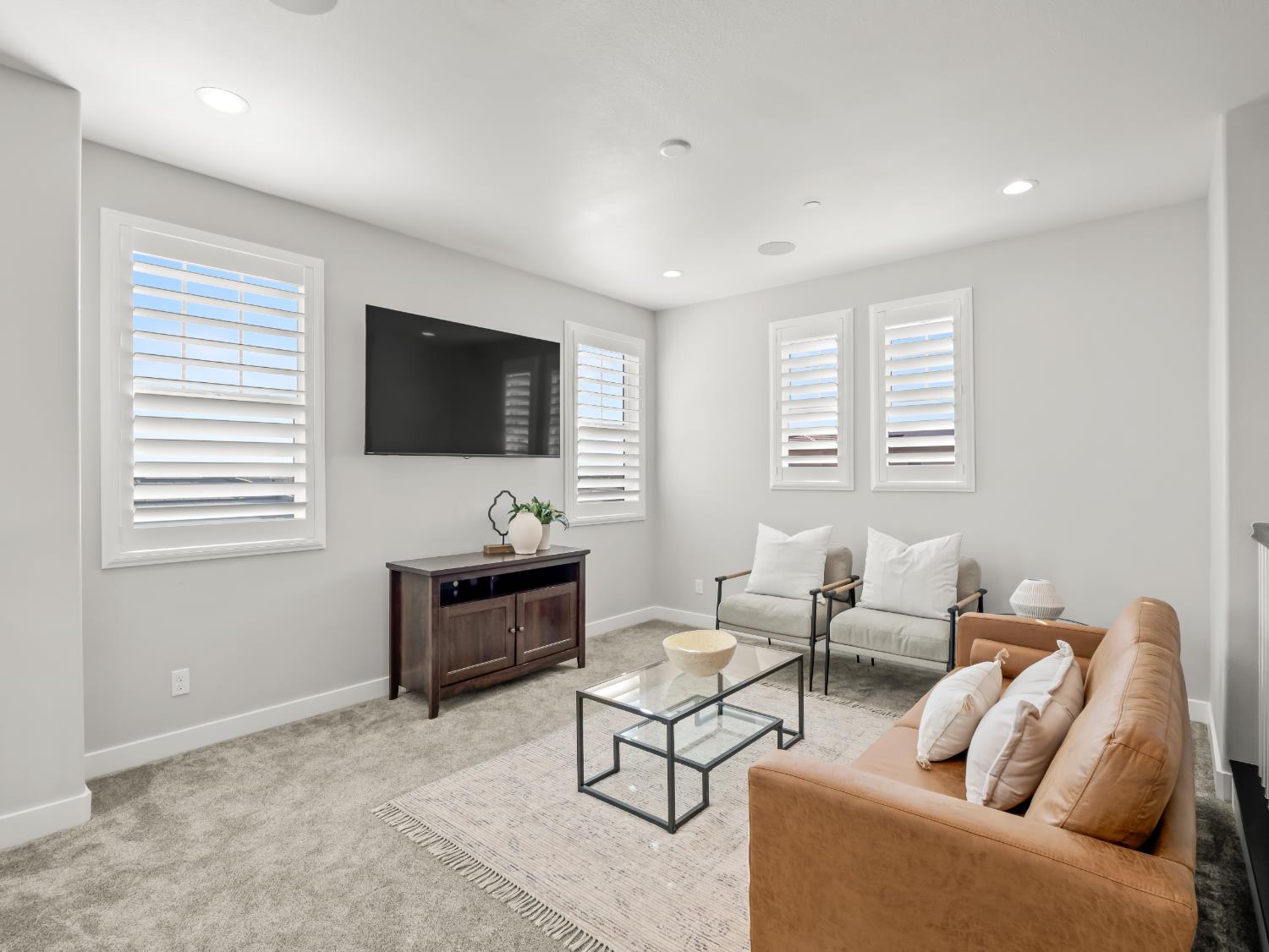 4483 Crown Bluffs Dr, Madera, CA 93636