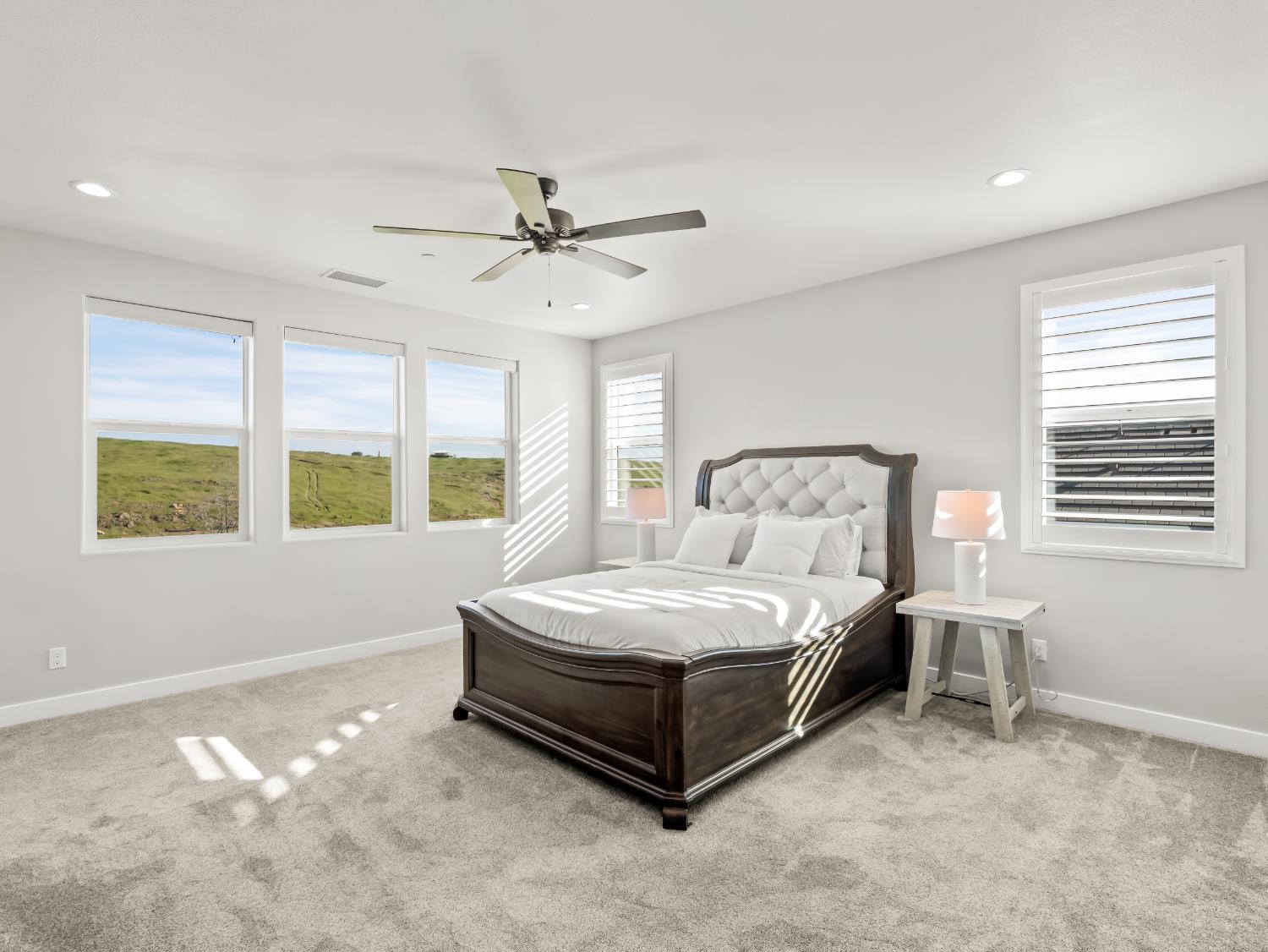 4483 Crown Bluffs Dr, Madera, CA 93636