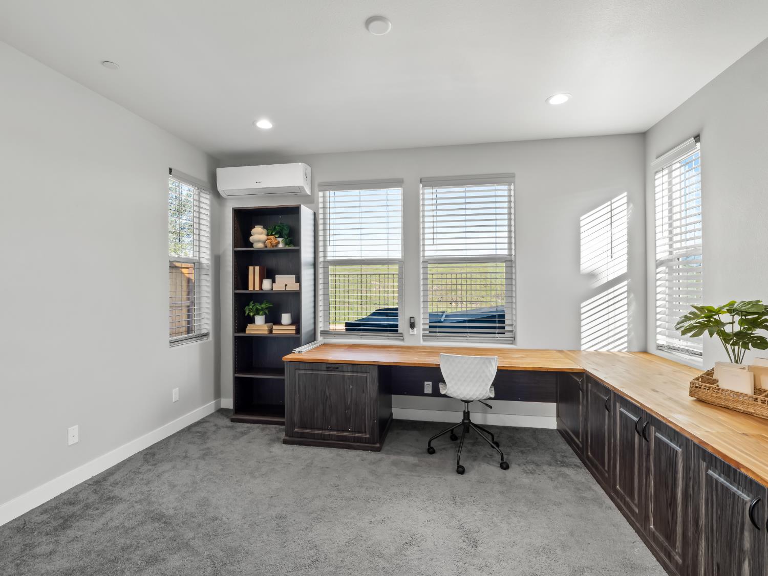 4483 Crown Bluffs Dr, Madera, CA 93636