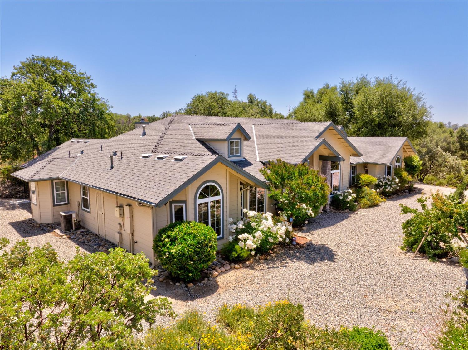 45740 Green Lake Ct, Coarsegold, CA 93614