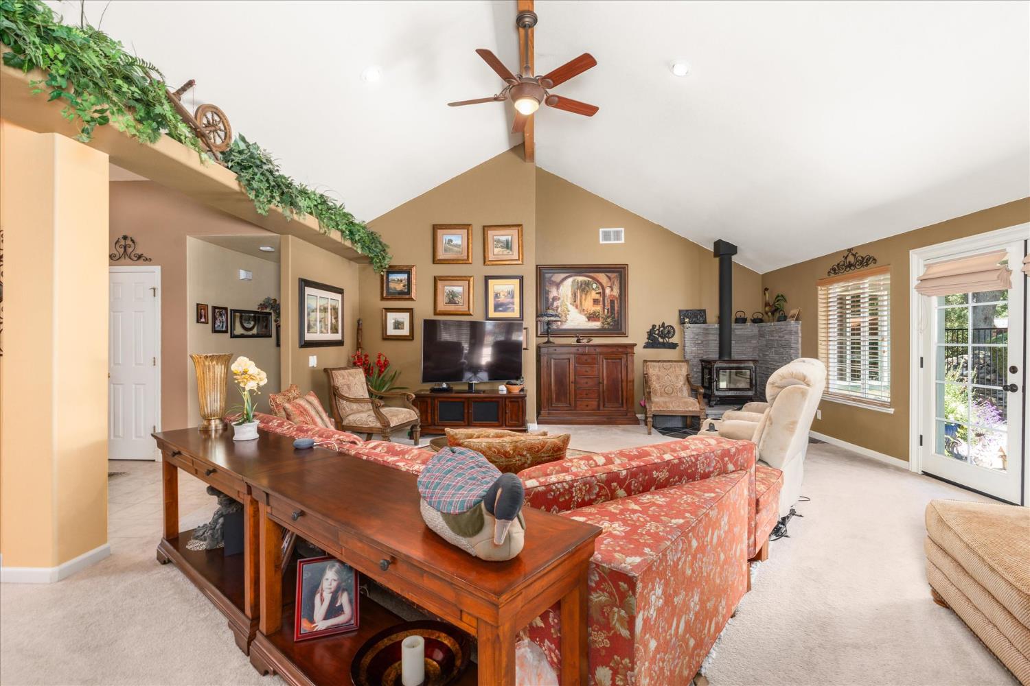 45740 Green Lake Ct, Coarsegold, CA 93614