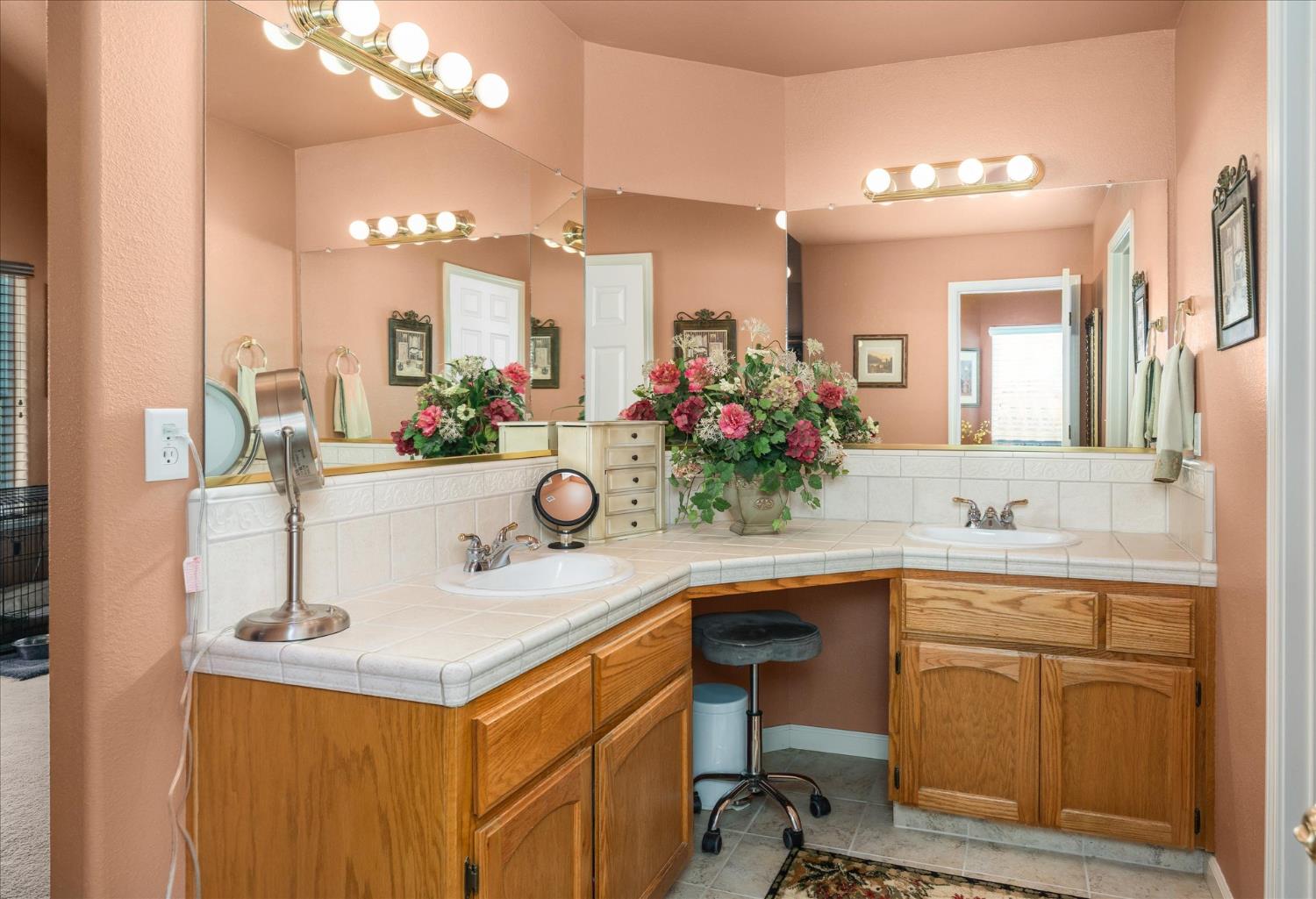 45740 Green Lake Ct, Coarsegold, CA 93614