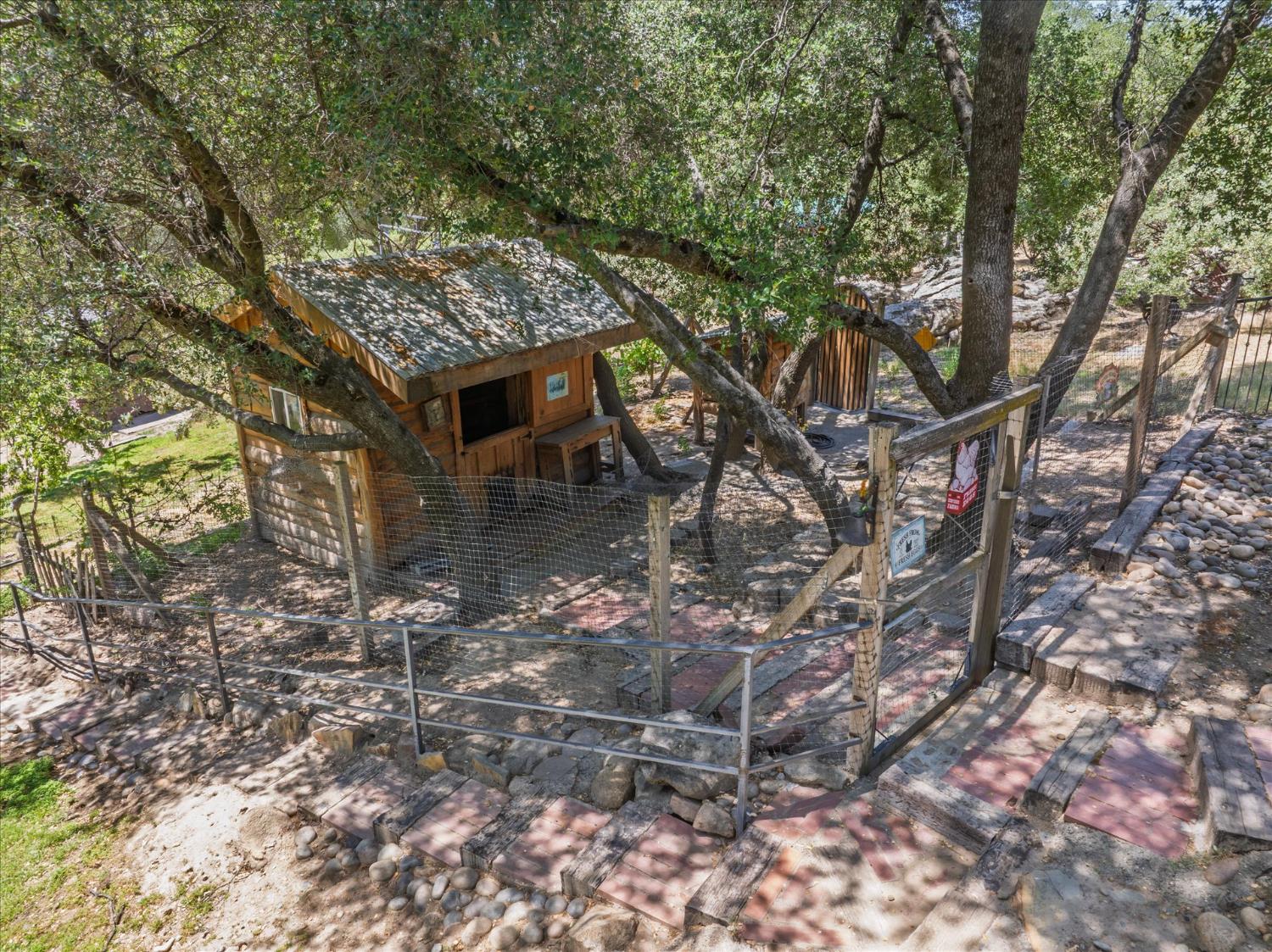 45740 Green Lake Ct, Coarsegold, CA 93614