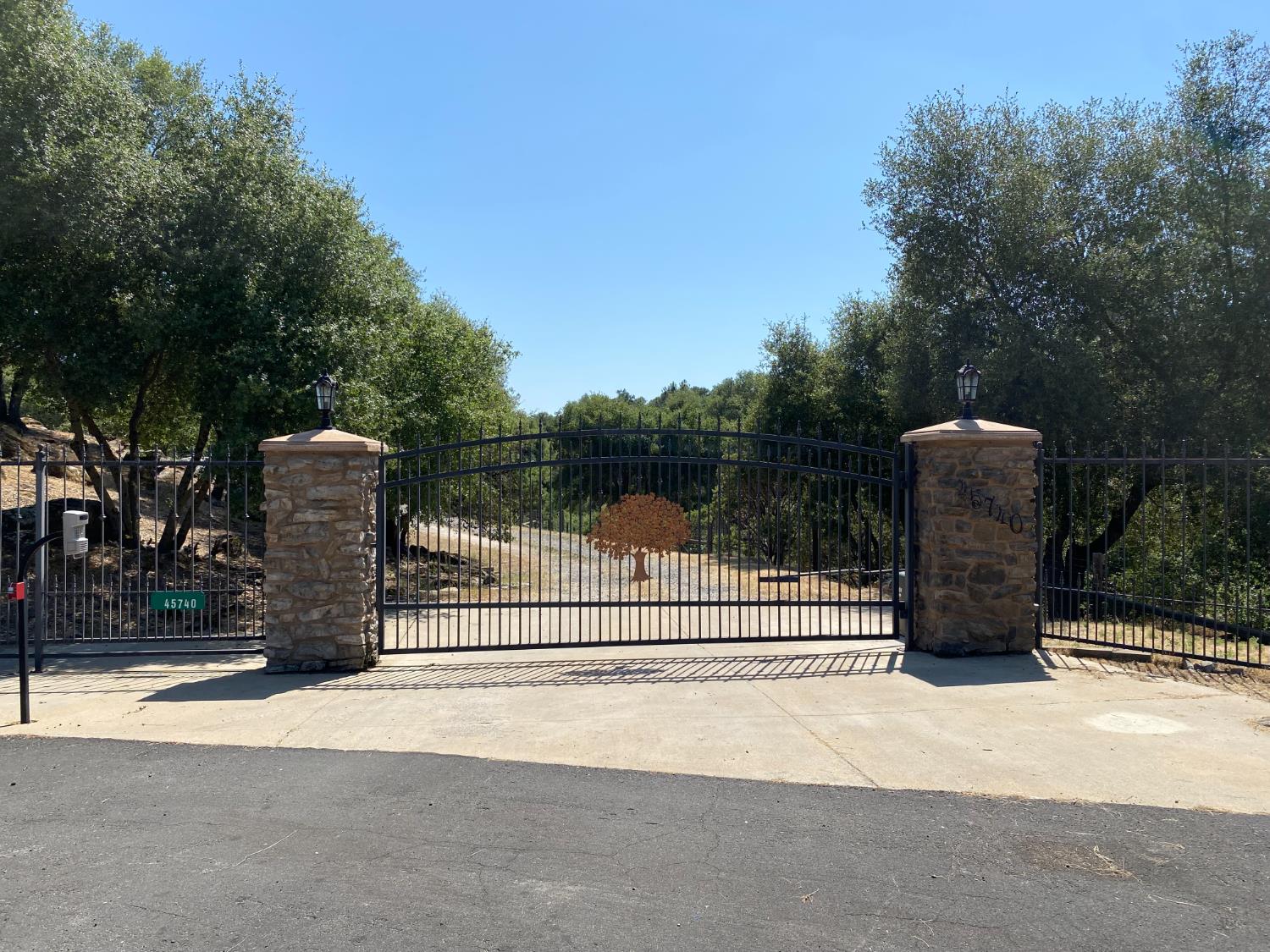 45740 Green Lake Ct, Coarsegold, CA 93614