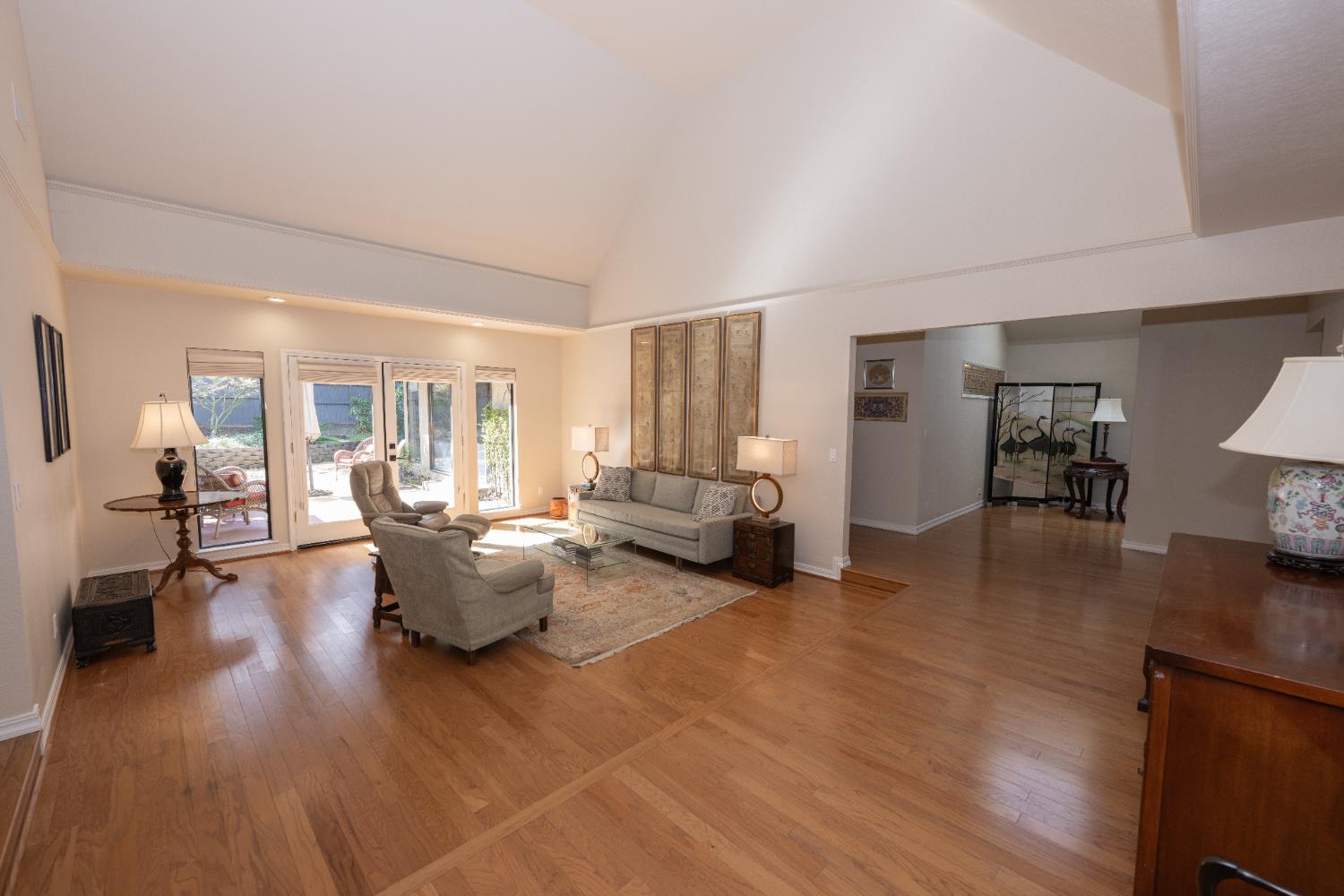 2555 W Bluff Ave #143, Fresno, CA 93711