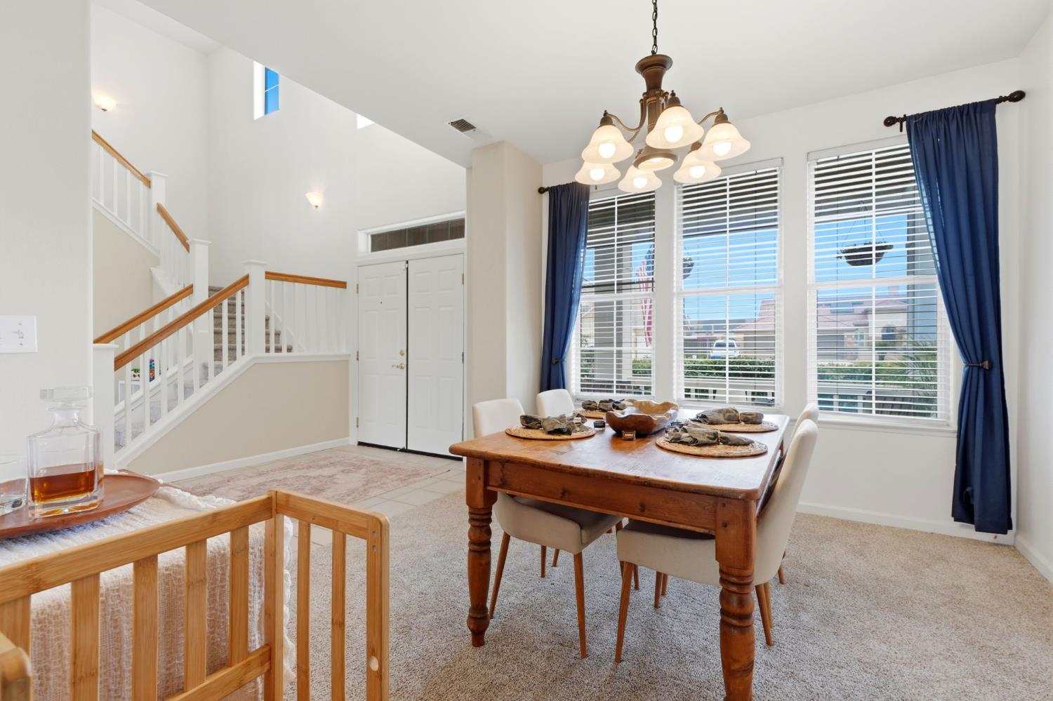 903 W Sandstone Ct, Hanford, CA 93230